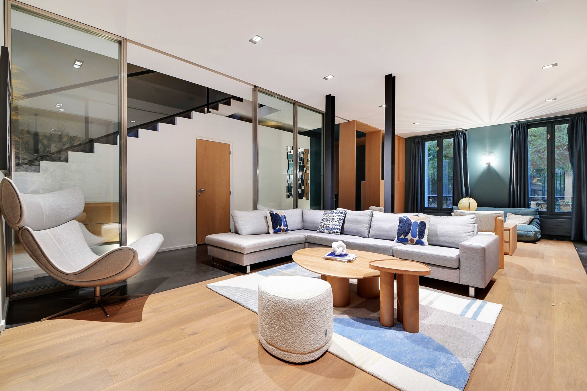 Fabulous House : a Gem in Chic Western Paris