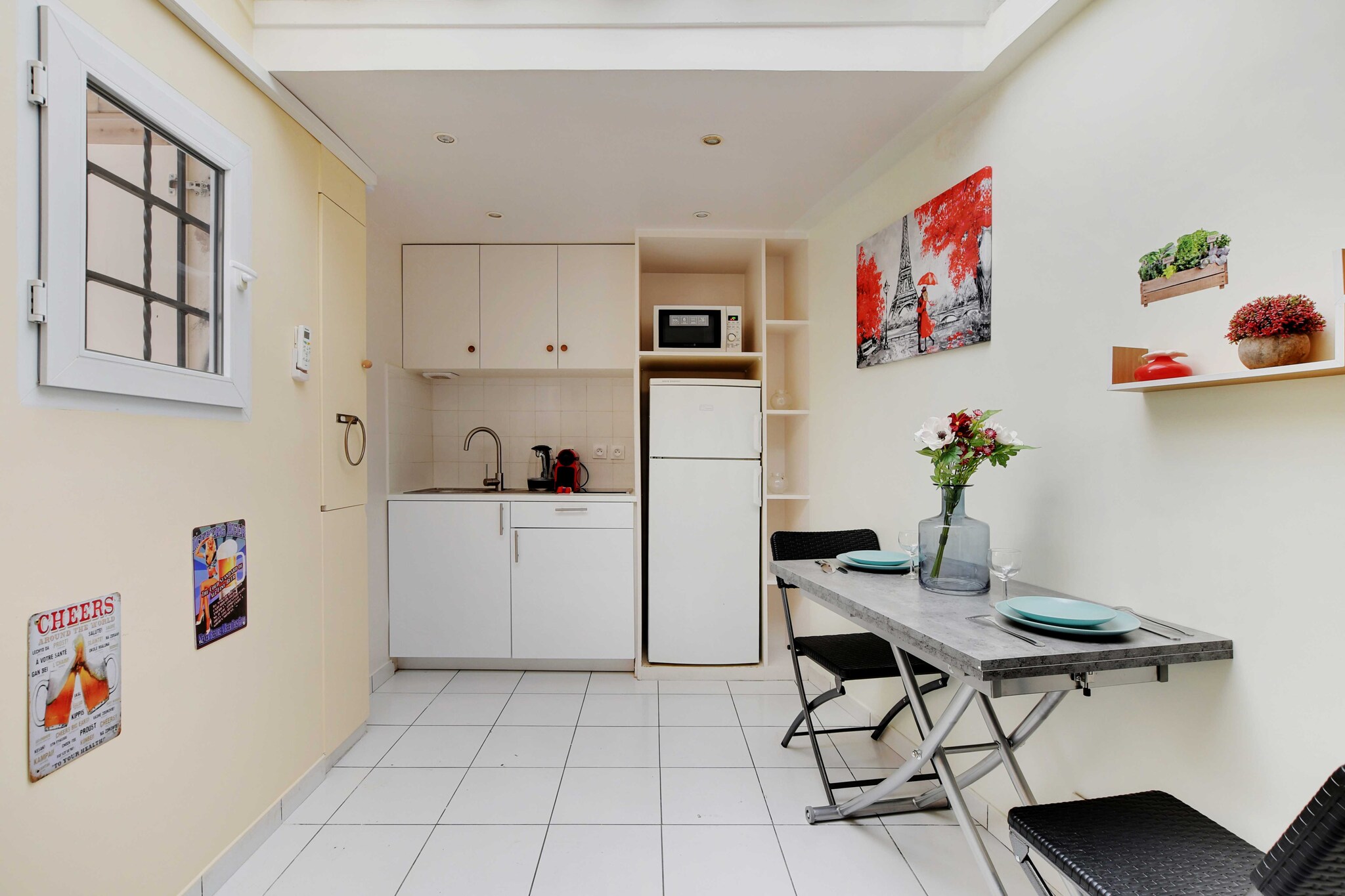 Ground floor: (Kitchen(stove, electric kettle, toaster, coffee machine, microwave, fridge, dishes and cutlery), Living/bed room(Bed Linen, Desk, single sofa bed, TV), bathroom(shower, toilet, hairdryer, Towels/Sheets (Incl.), shampoo))\n\nHot Water, Internet Access DSL, Wardrobe, First Aid, Play area, heating, iron, Essentials, Dedicated workspace, Cooking basics, Cleaning Disinfection, Downtown, Enhanced cleaning practices, High touch surfaces disinfected, Long term stays allowed, Town