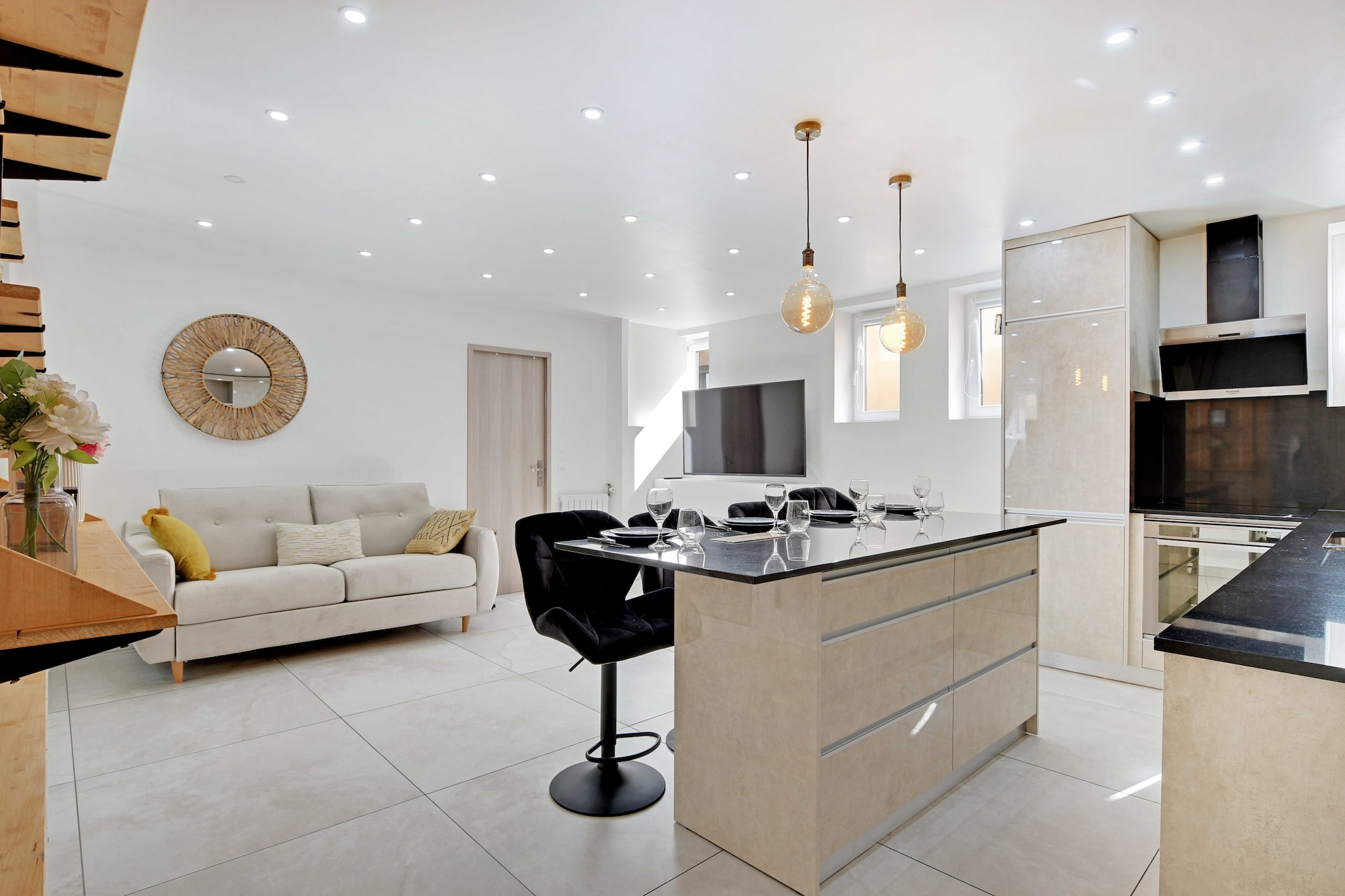 Appartement in the heart of Paris â˜† Canal de L'ourq/CrimÃ©e â˜†