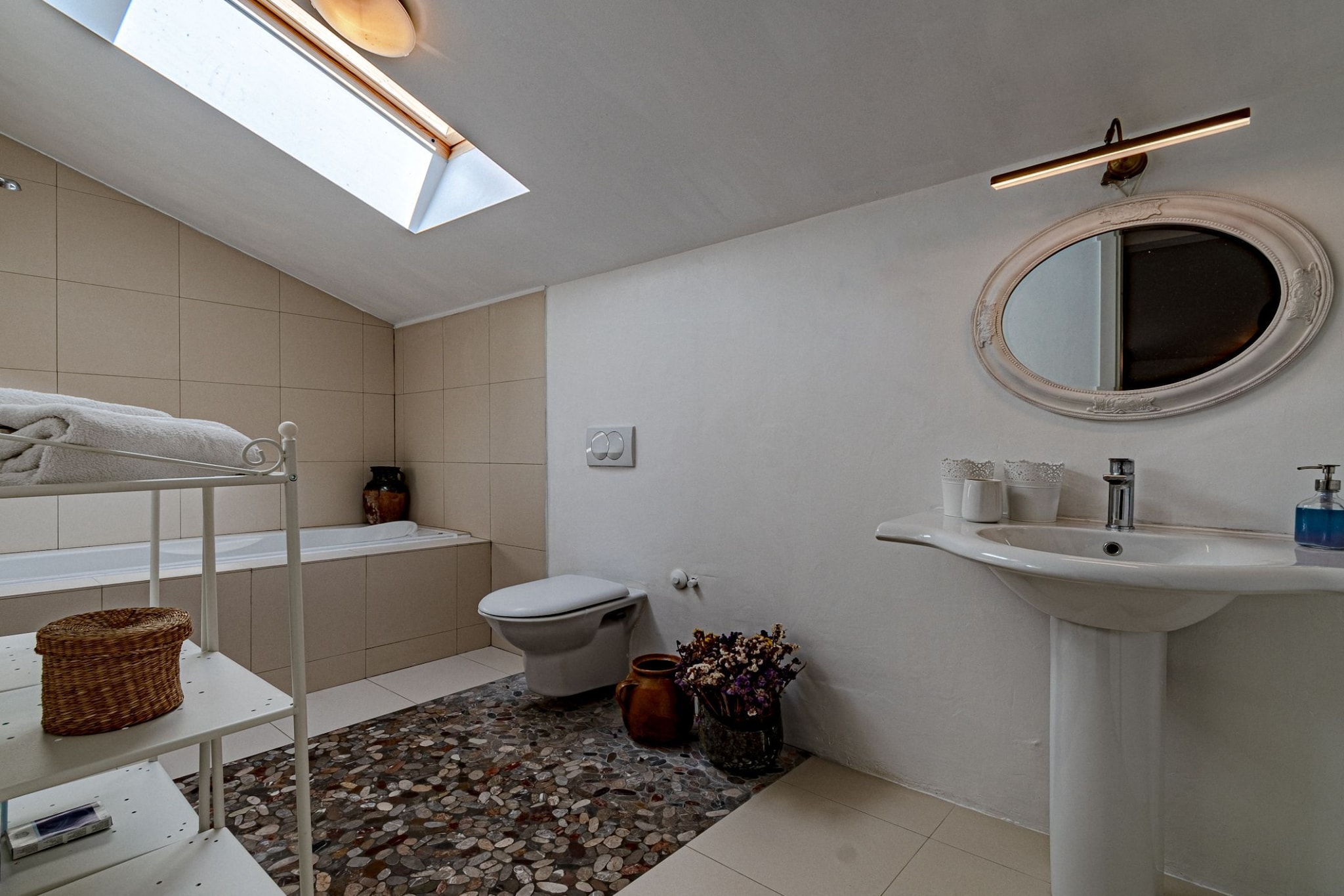 Stone House Anfitrite - Two Bedroom Villa with Private Pool and Terrace-Badezimmer