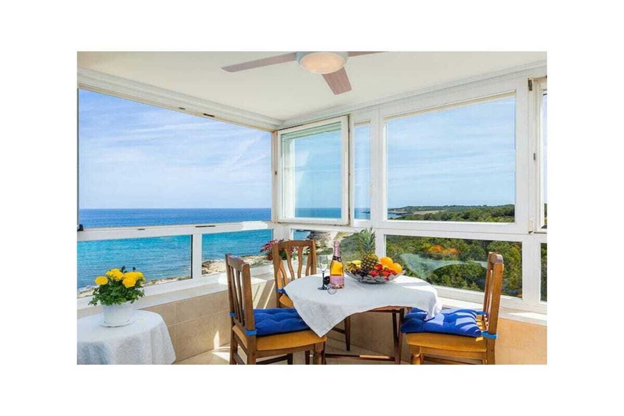 471415-Dining room