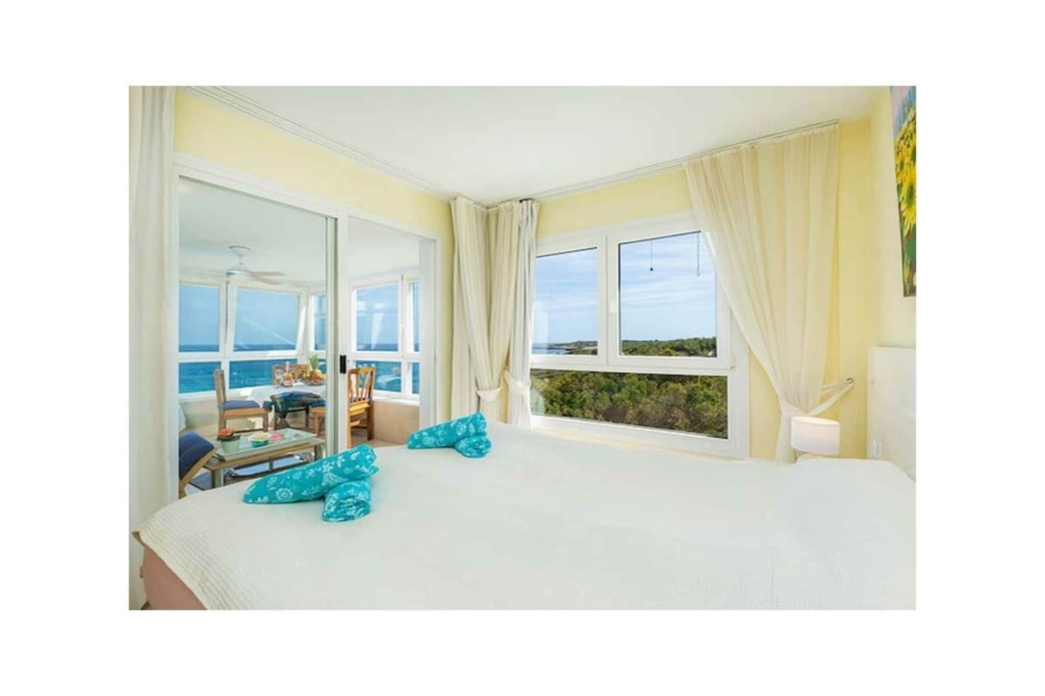 471415-Bedroom