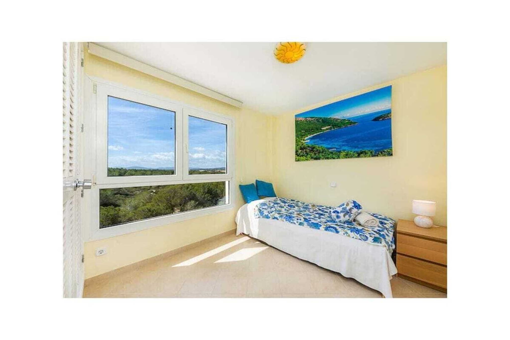 471415-Bedroom