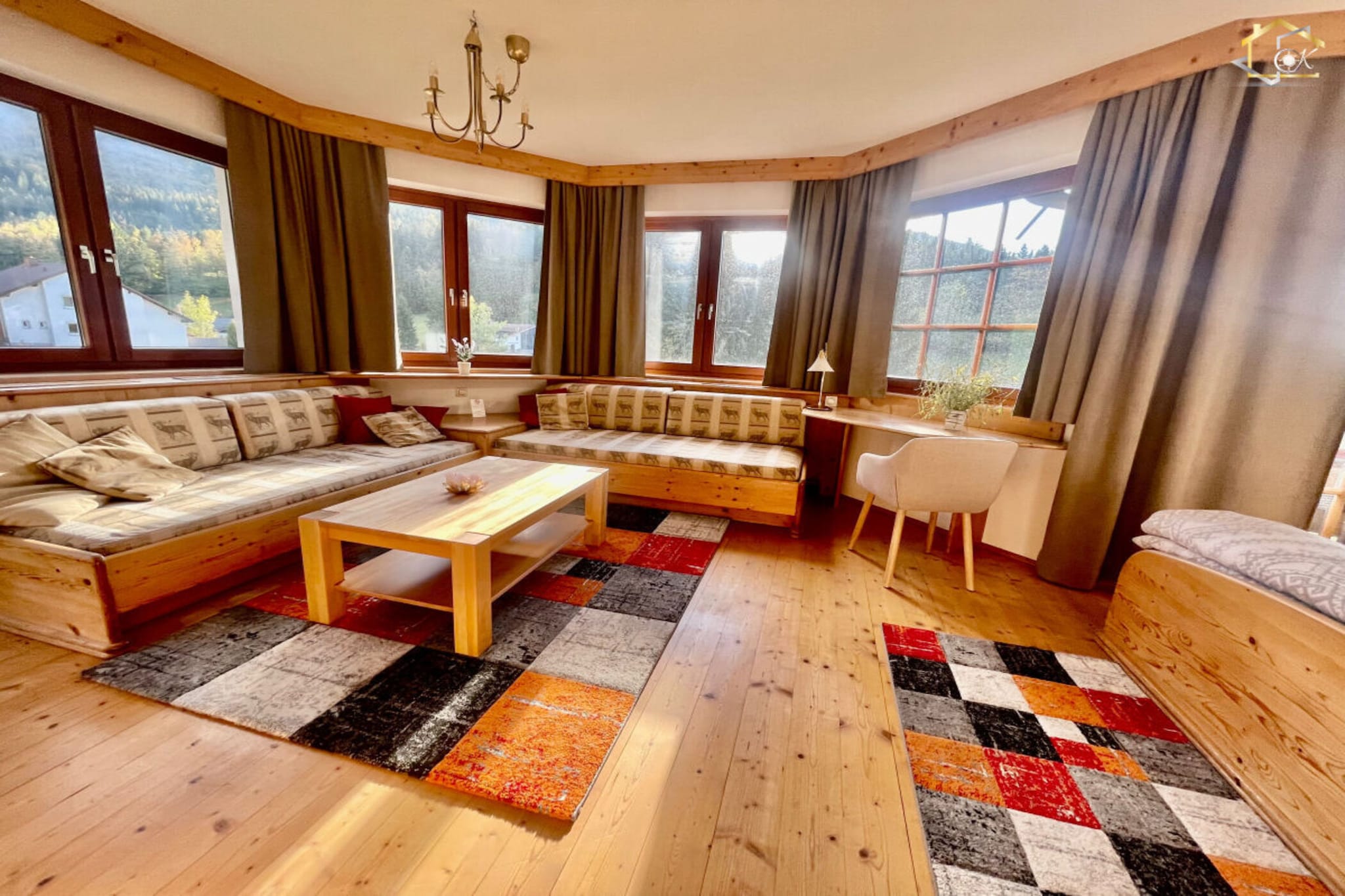 526877-Living room