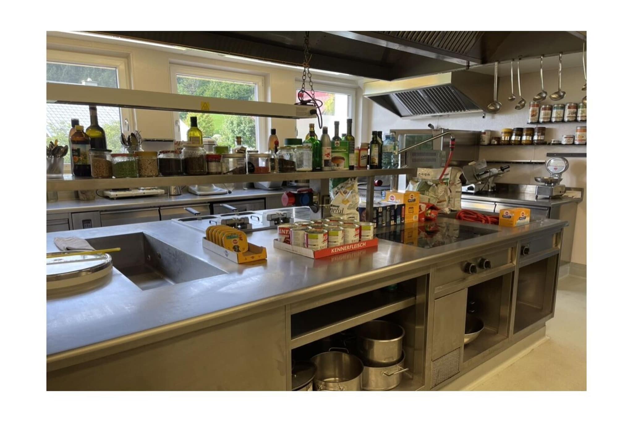 526877-Kitchen