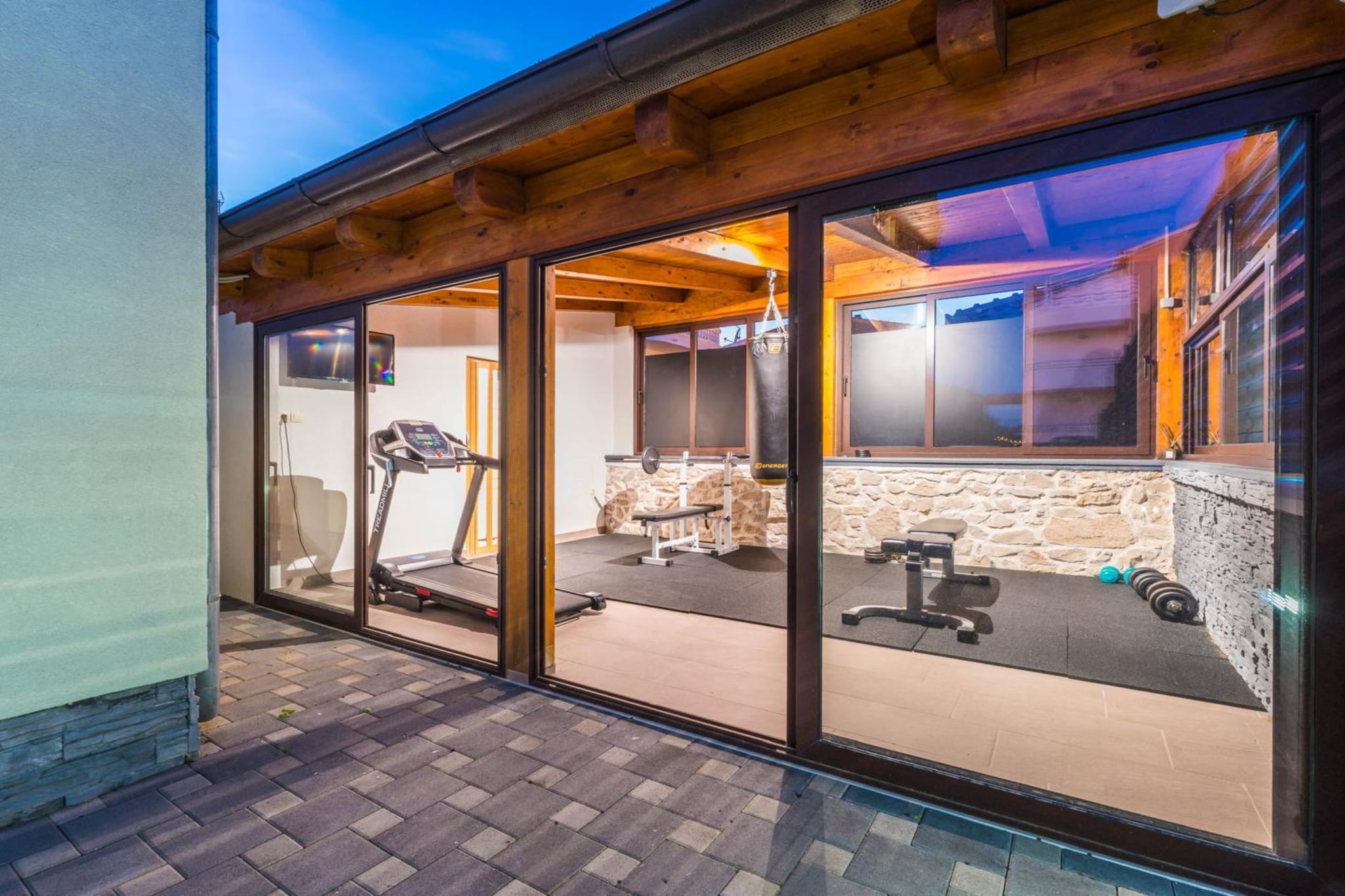 Villa S - Five Bedroom Villa with Private Pool-Fitnessraum