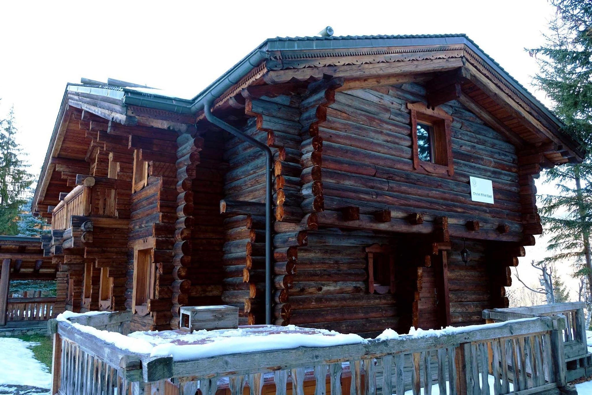 Chalet in La Tania near Ski Slopes