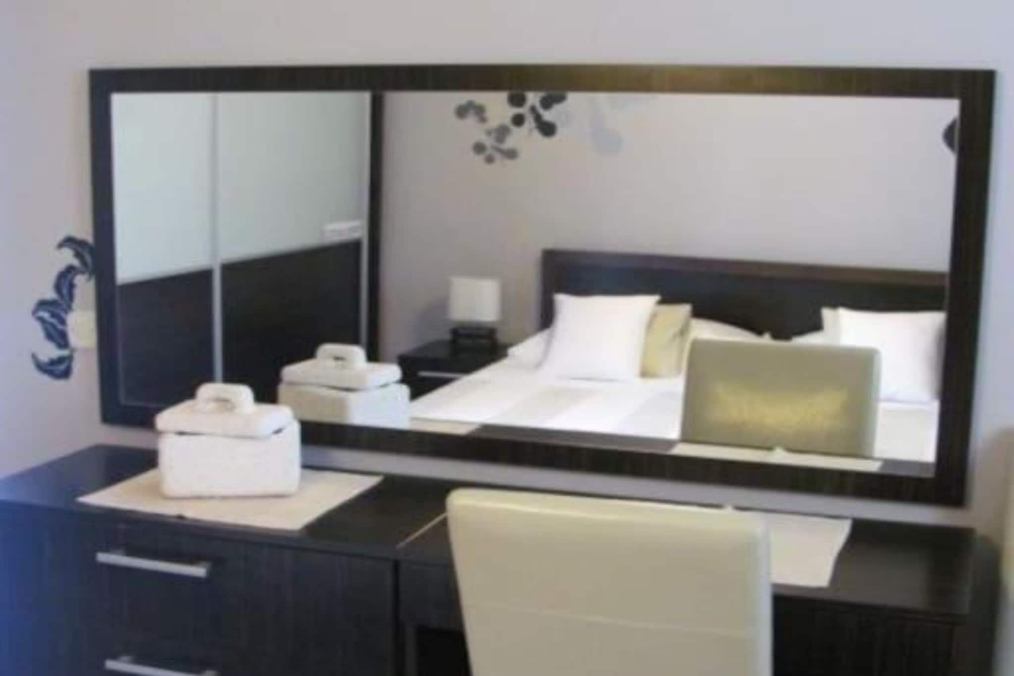 Apartment Plaza - One Bedroom Apartment With Sea View