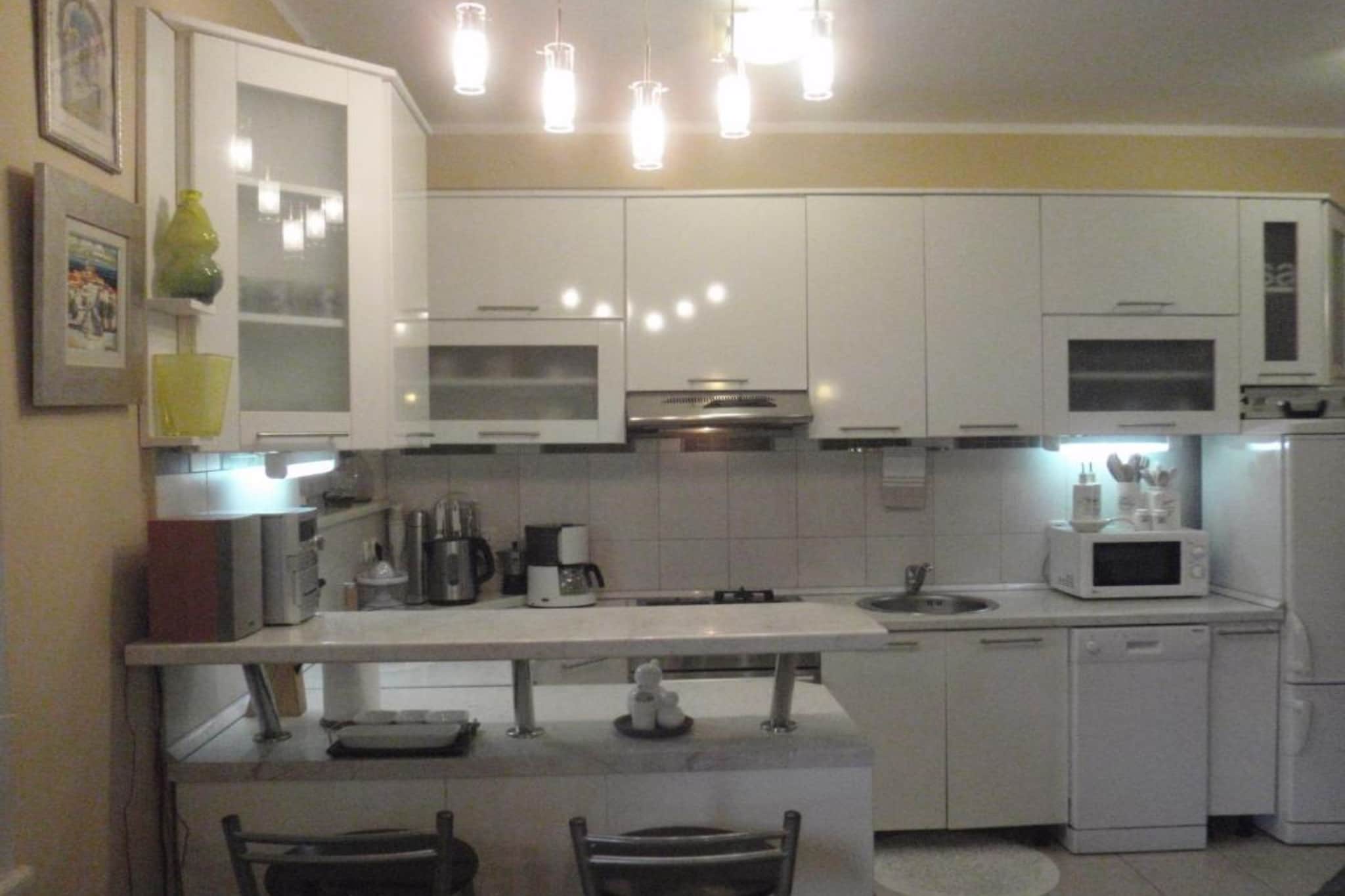 Apartment Plaza - One Bedroom Apartment With Sea View-Küche