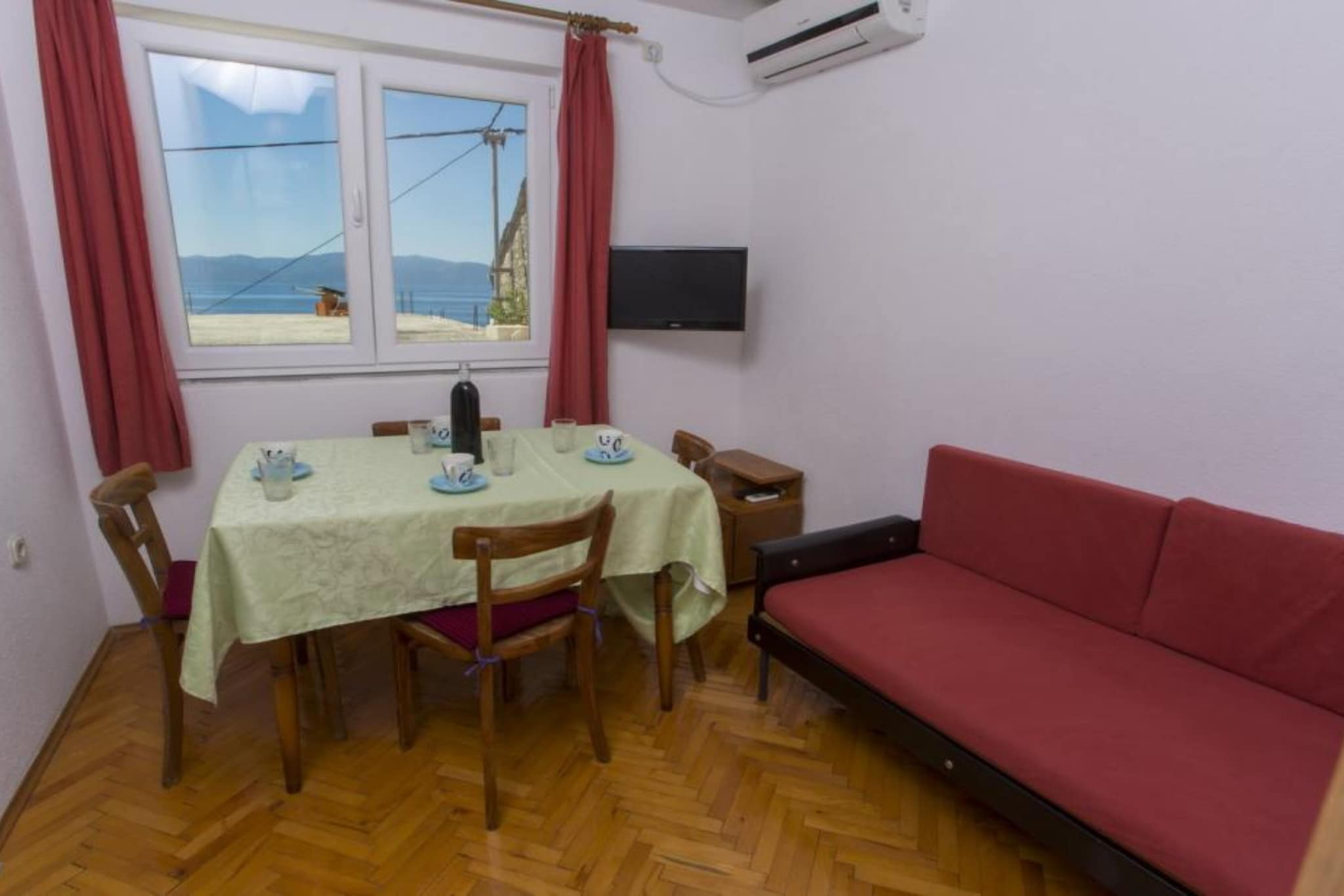 Two Bedroom Apartment with Terrace (A4+1)-Wohnzimmer