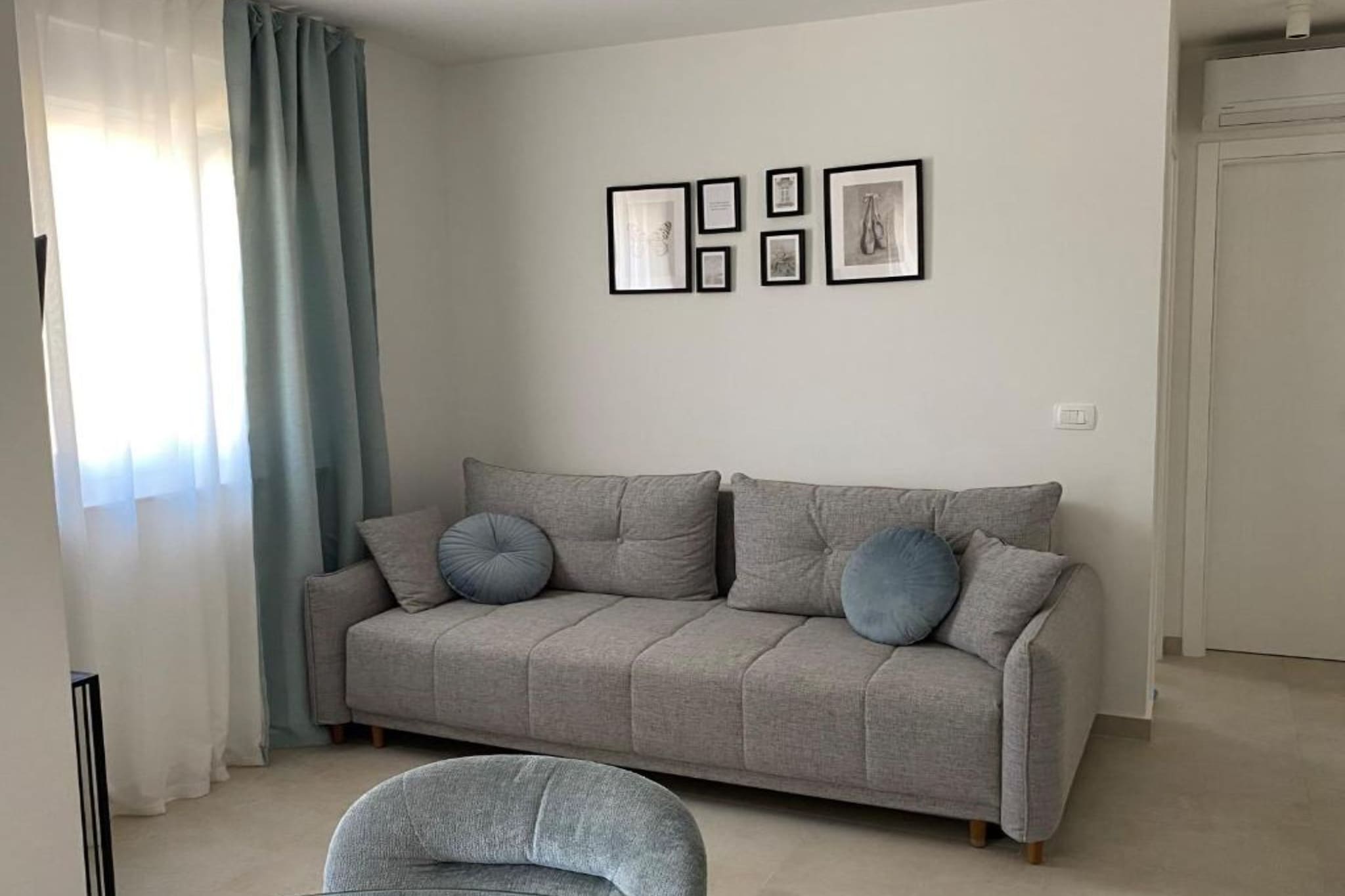 One Bedroom Apartment with  Balcony and City View