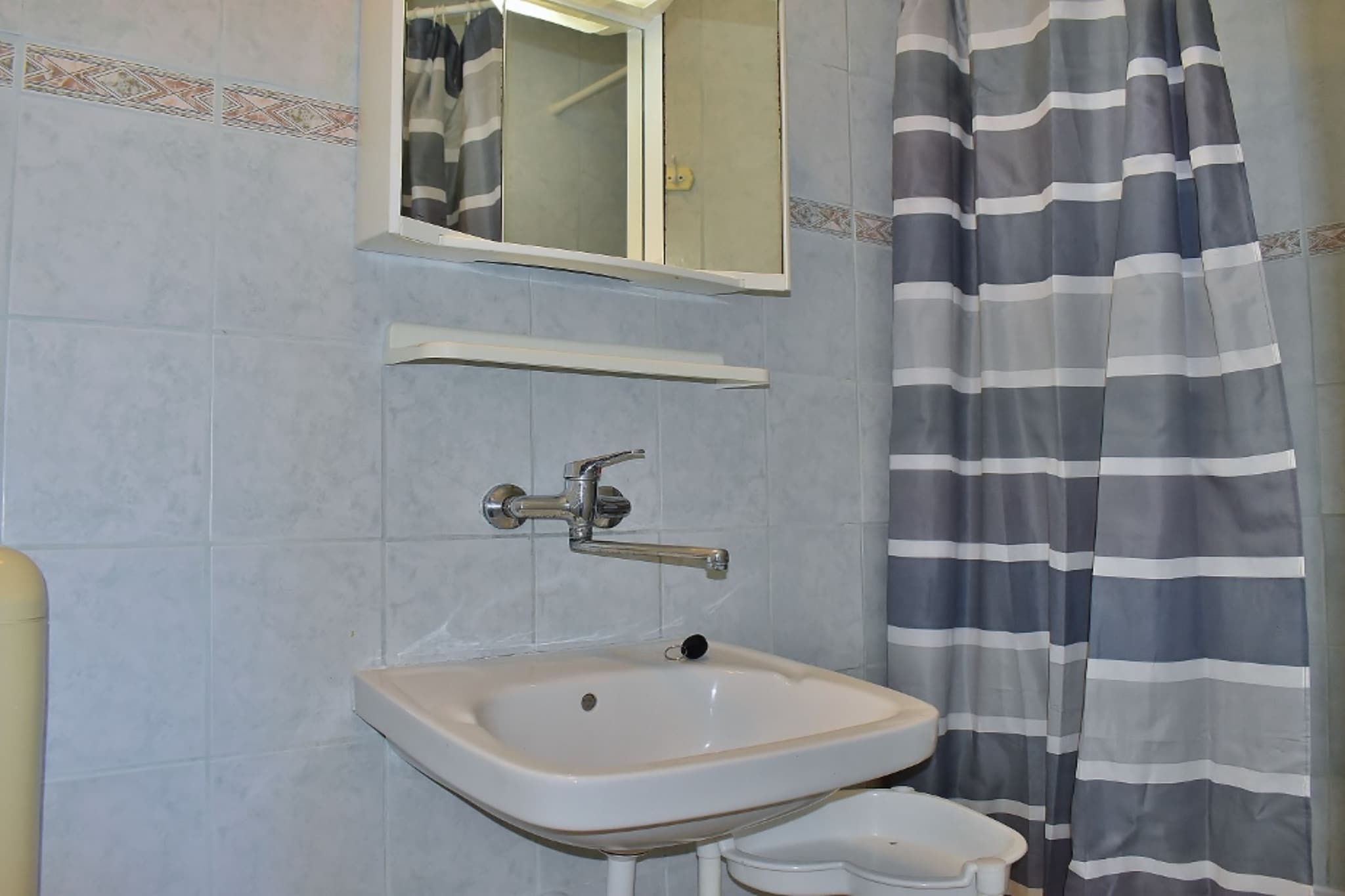 Apartments Jug - Comfort Studio Apartment with Balcony-Badezimmer