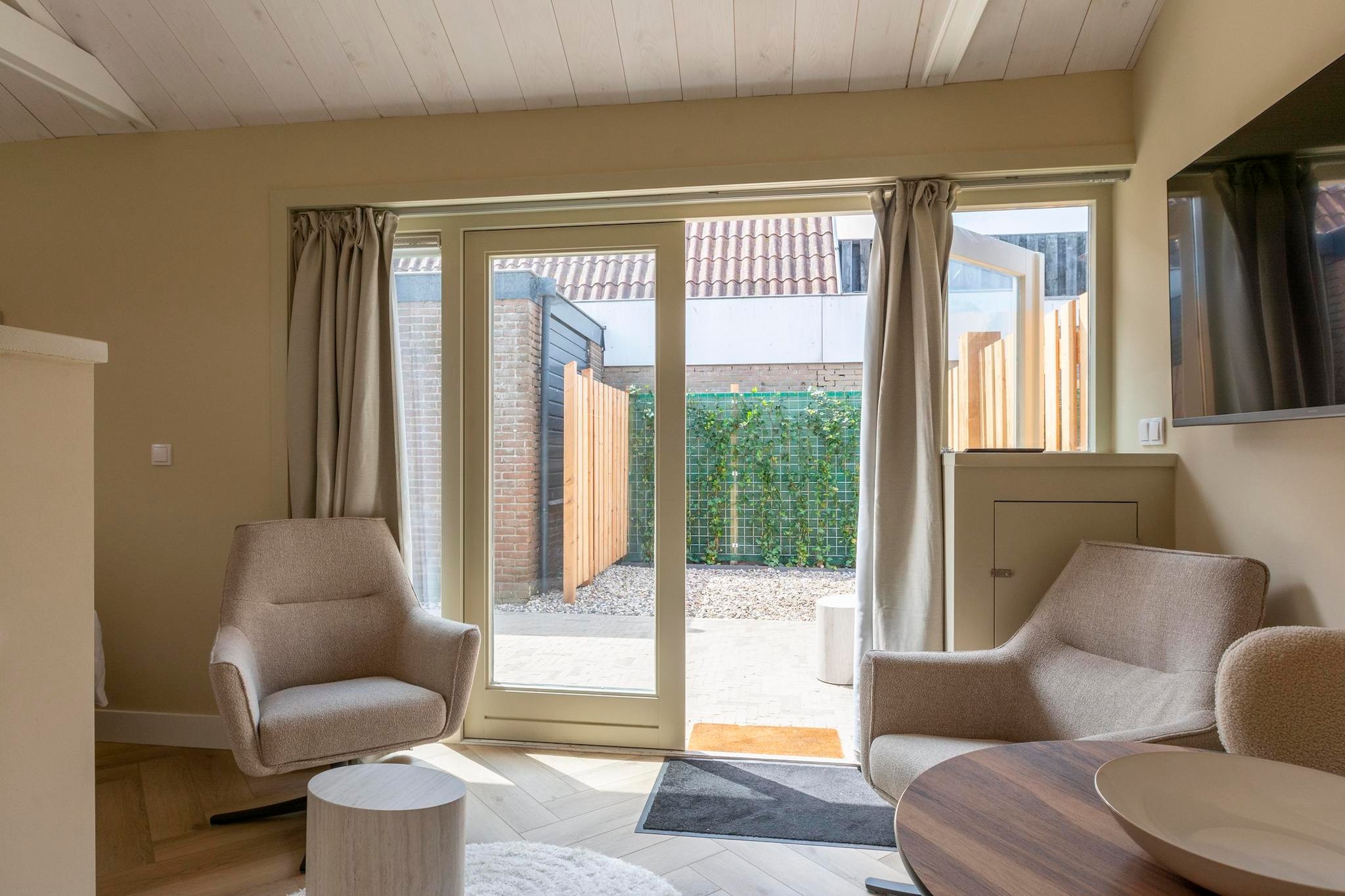Strandsuites 2 agendas-Woonkamer