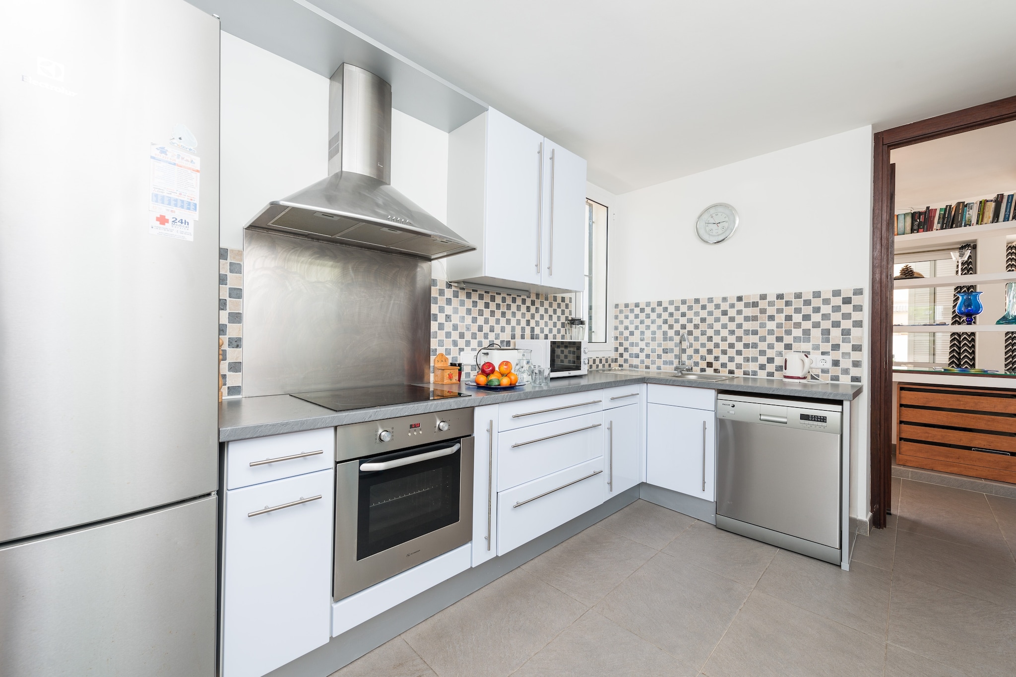 Living room(TV, dining table, seating area), Kitchen(cooker, oven, microwave, dishwasher, fridge-freezer), bedroom(double bed, bunk bed), bedroom(double bed), bedroom(double bed), bathroom(shower, washbasin, toilet, bidet), bathroom(shower, washbasin, toilet), garden, garden furniture, 6x sun loungers, BBQ, swimming pool(private, outside), children\'s bed, high chair