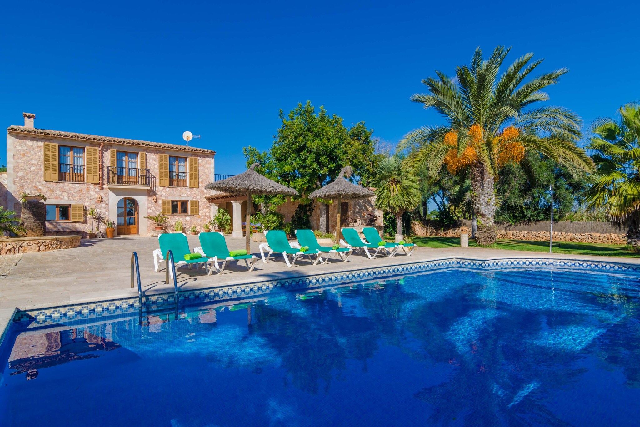 Es TurÓ - Villa With Private Pool In Es Llombards