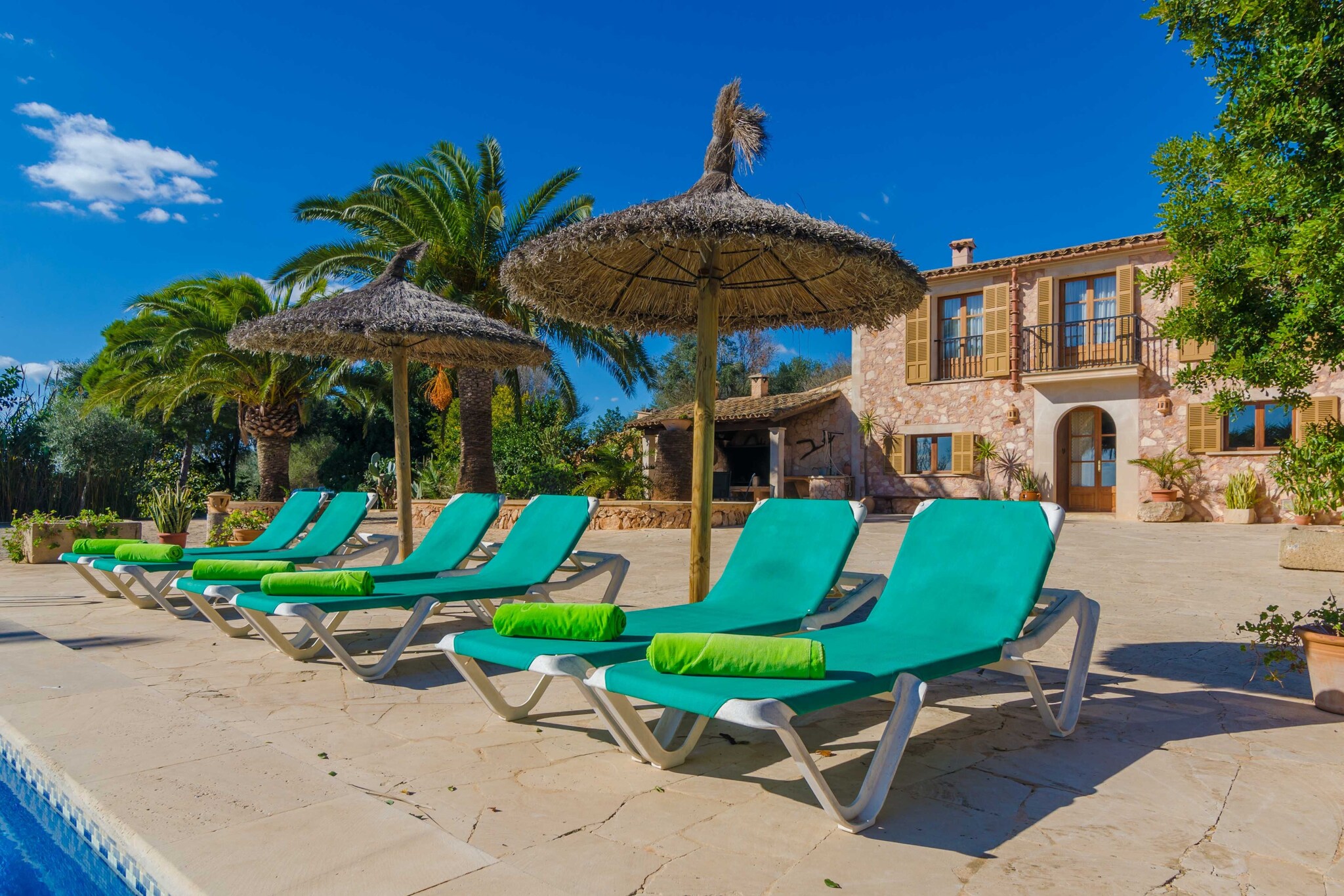 Es TurÓ - Villa With Private Pool In Es Llombards