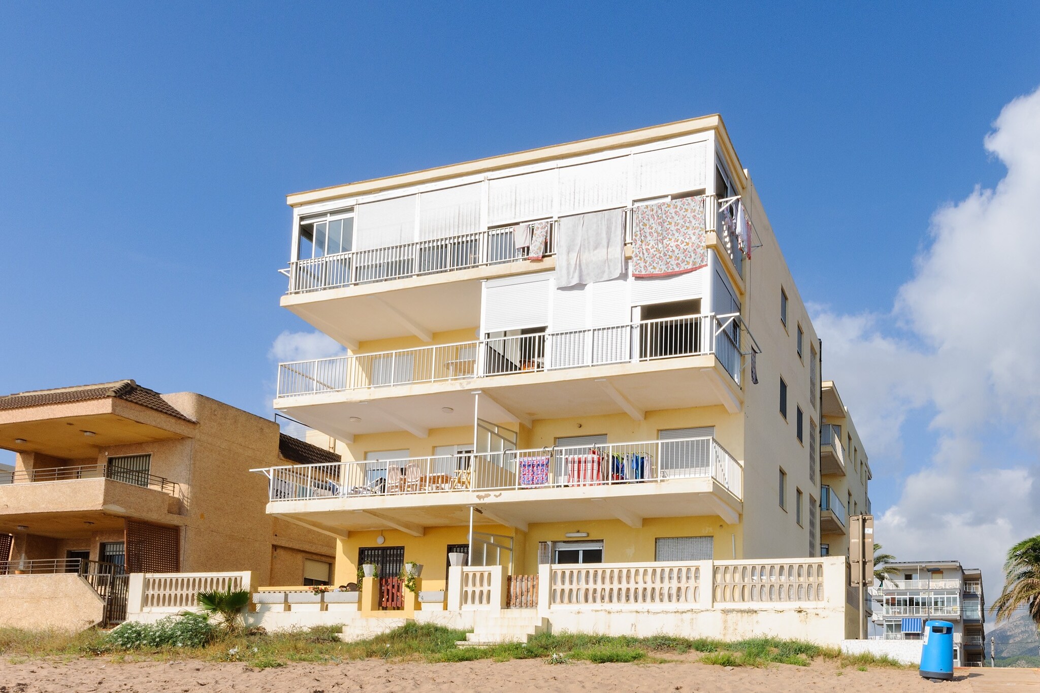 Turia-Image-tags.