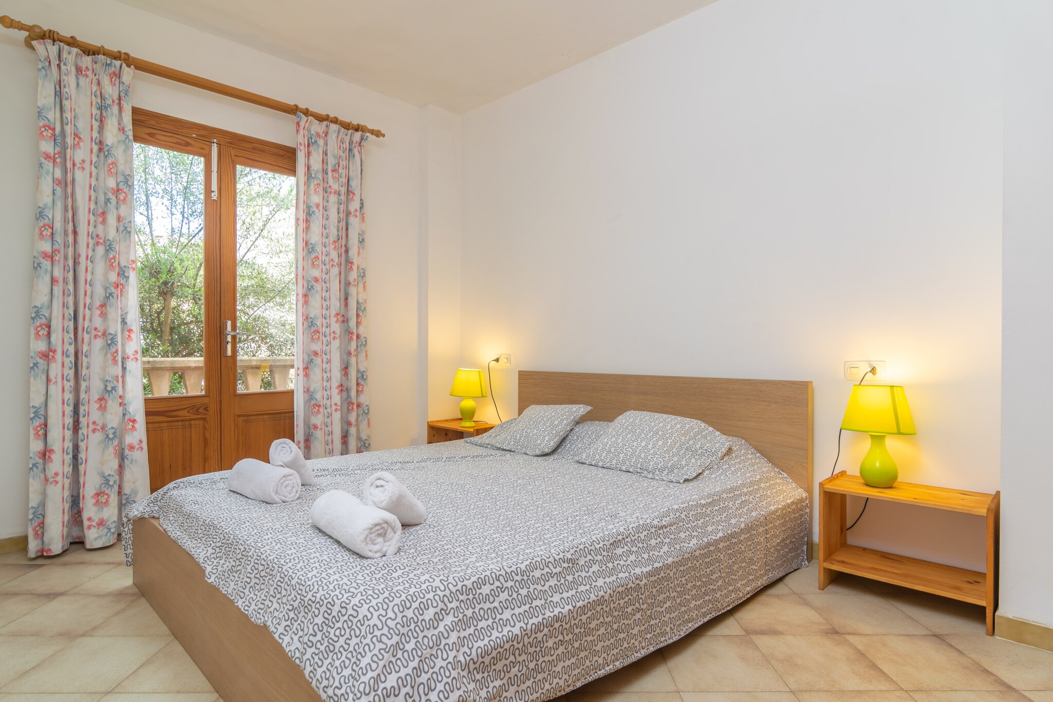 Habitatge Escorball-Image-tags.