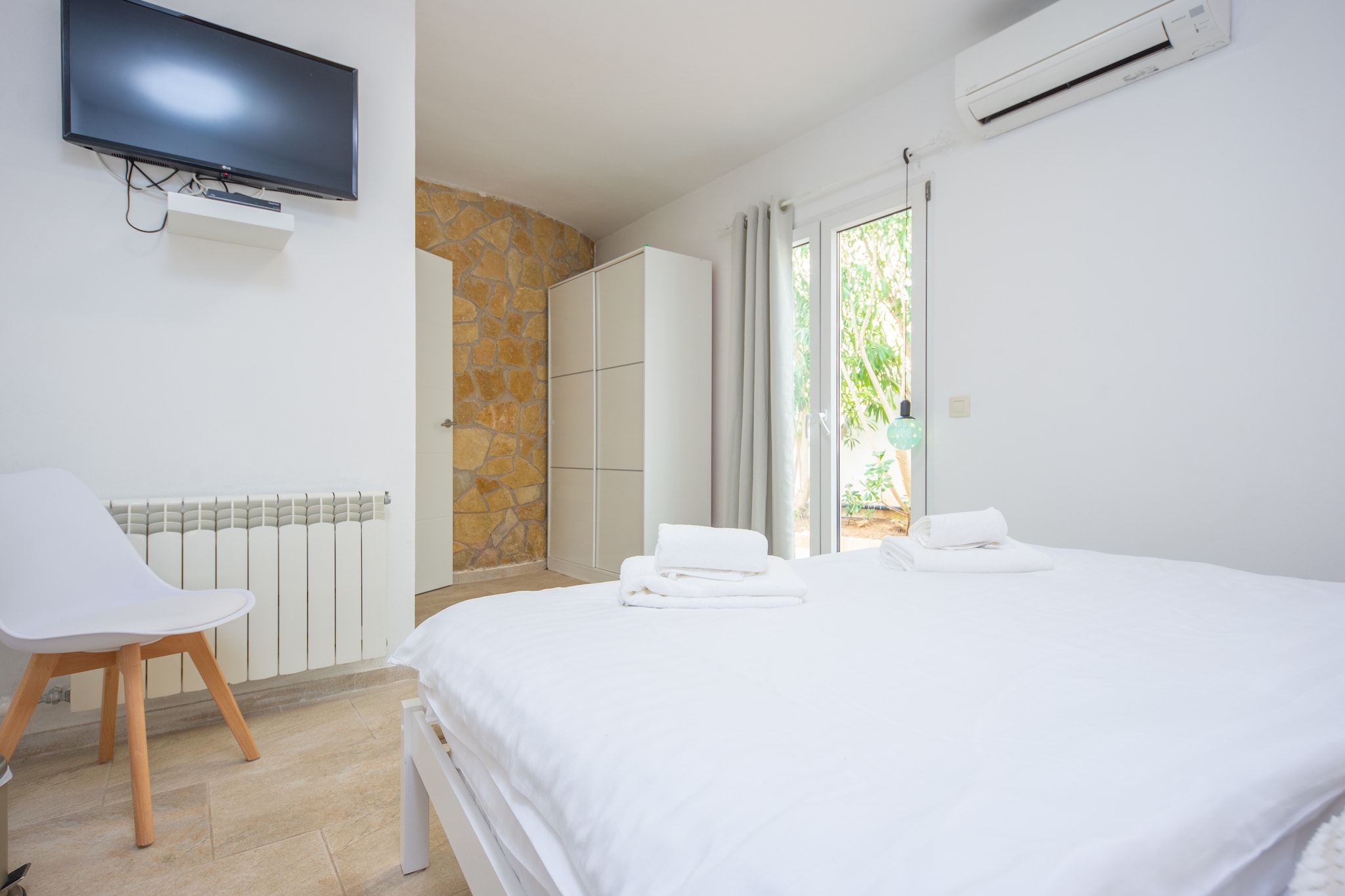 Casa Feliz-Bedroom