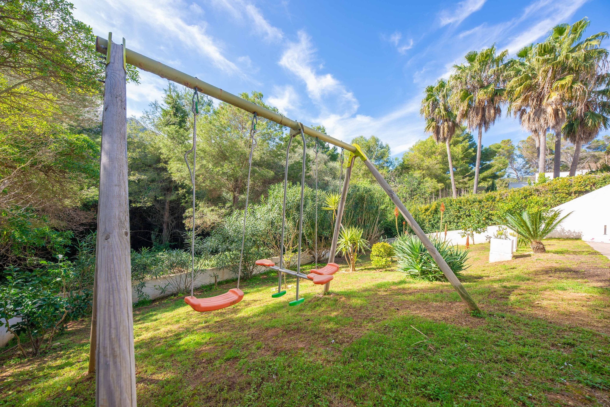 Casa Feliz-Gardens summer
