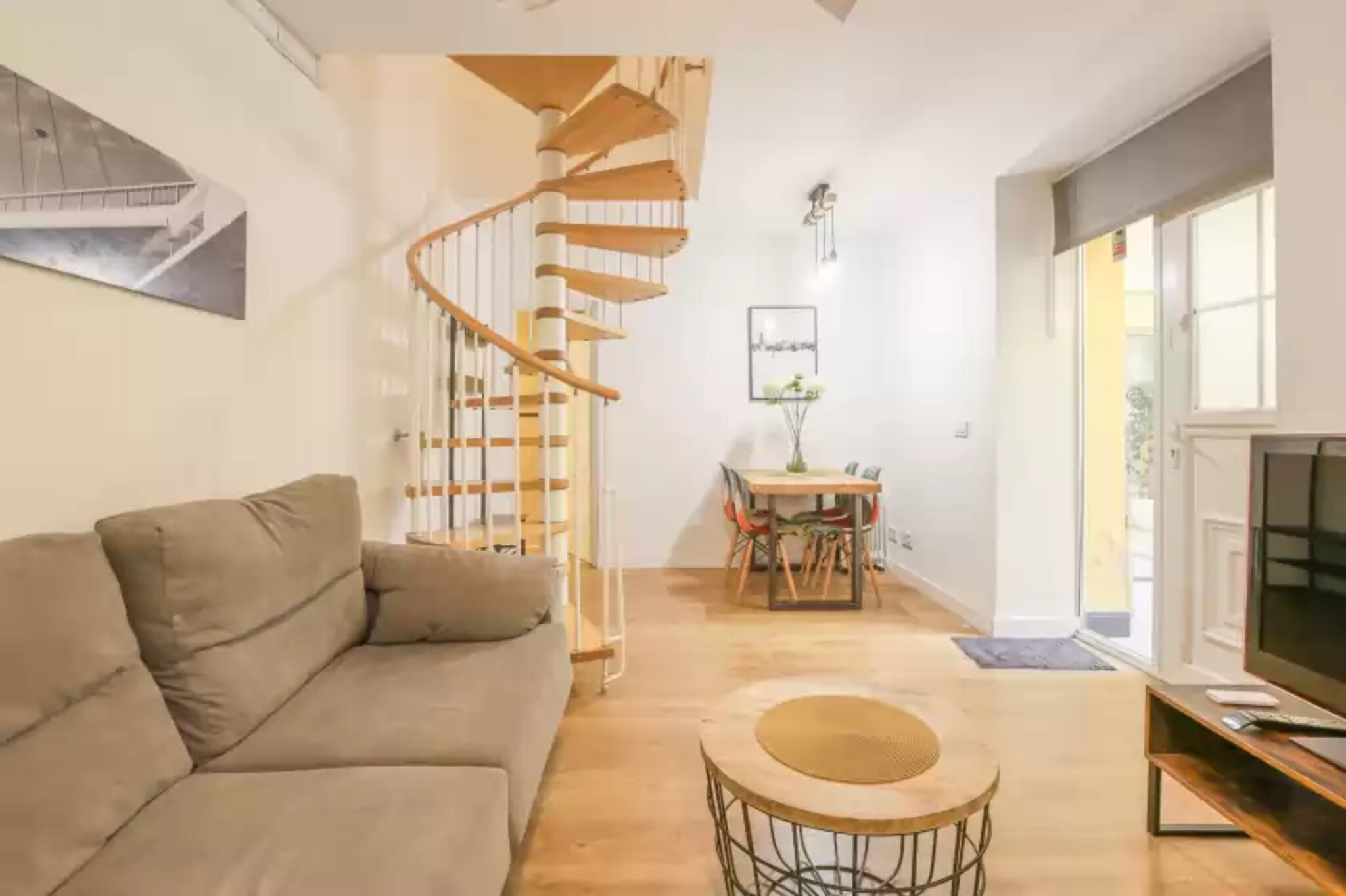 Villa Claudia - Apartment In Sevilla. Free Wifi