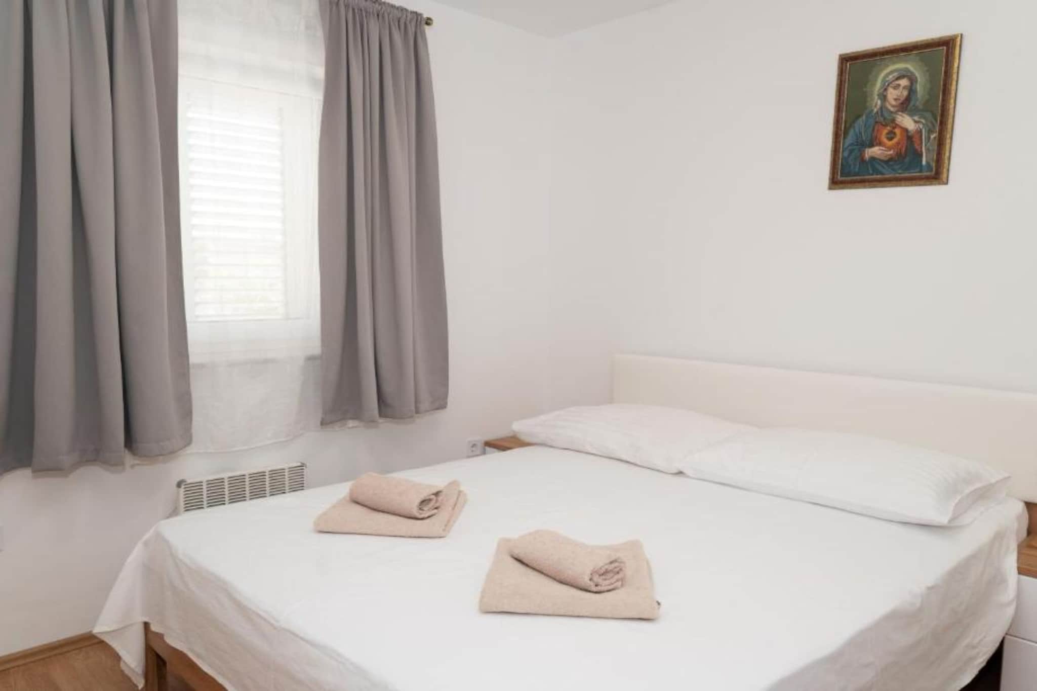 Five Bedroom Villa With Pool-Schlafzimmer