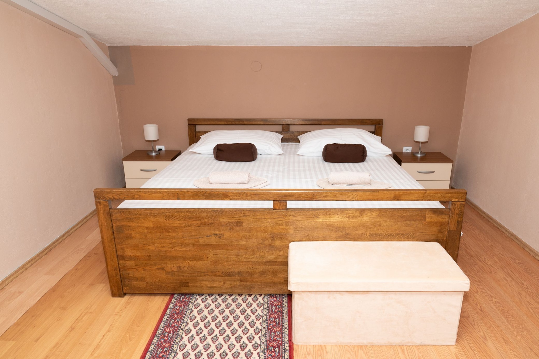 Five Bedroom Villa With Pool-Schlafzimmer