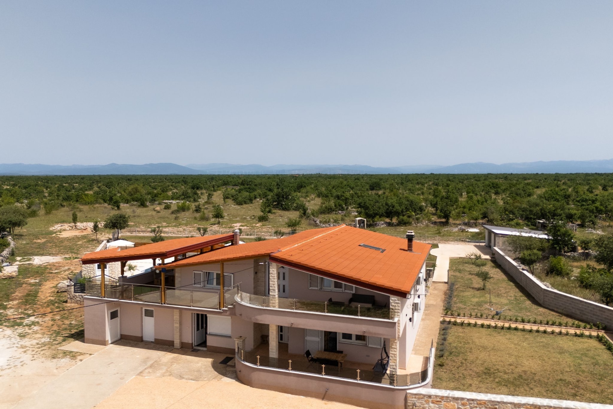 Five Bedroom Villa With Pool-Aussicht