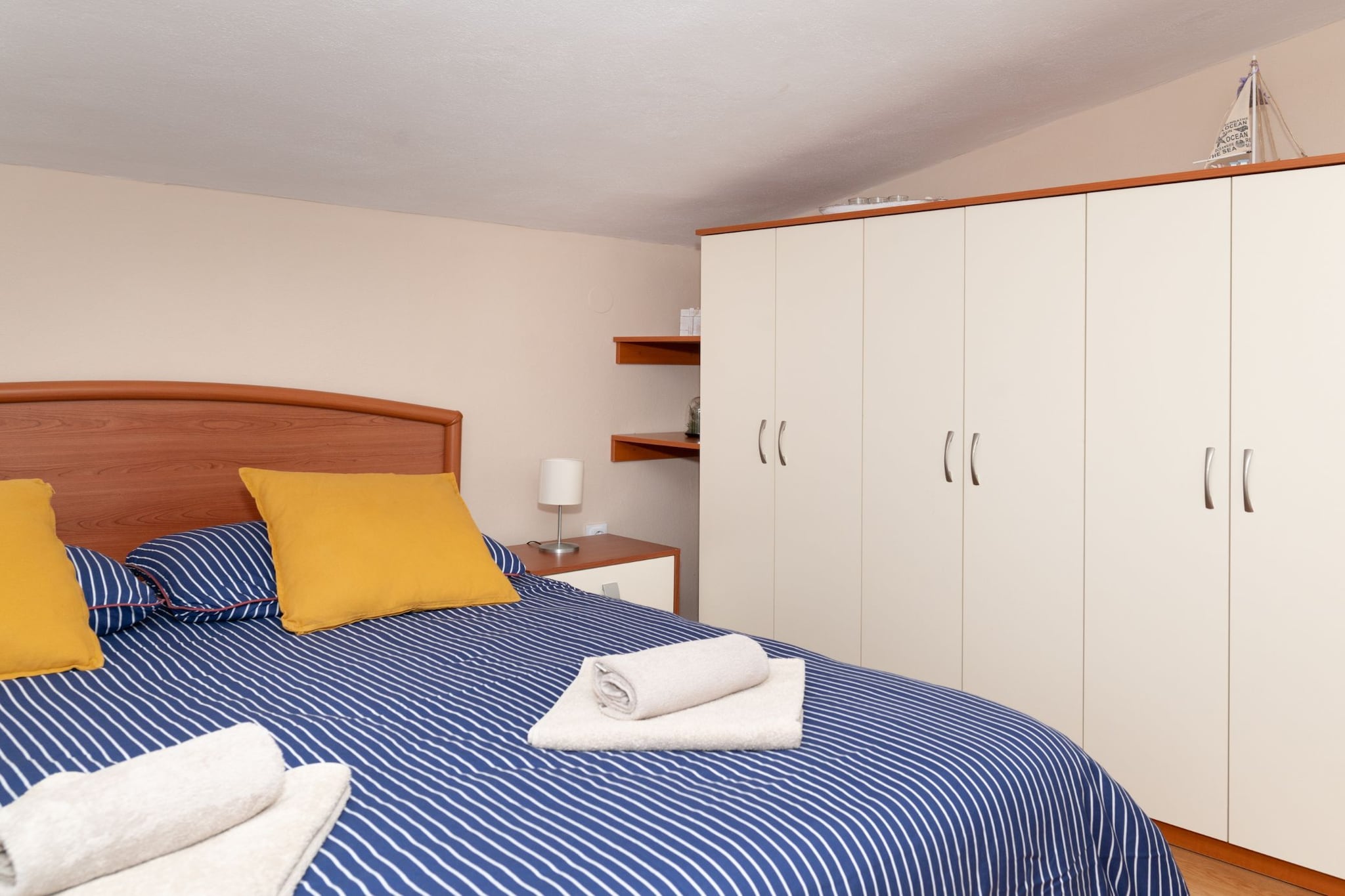 Bed Room