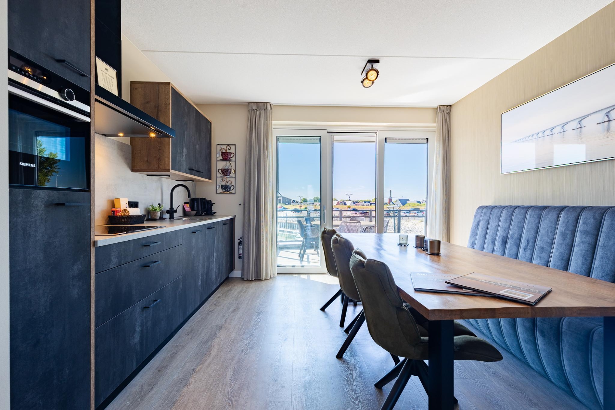 Luxe appartement Vista Maris 'Somaris' - Havenweg 8-50  Sint-Annaland-Keuken
