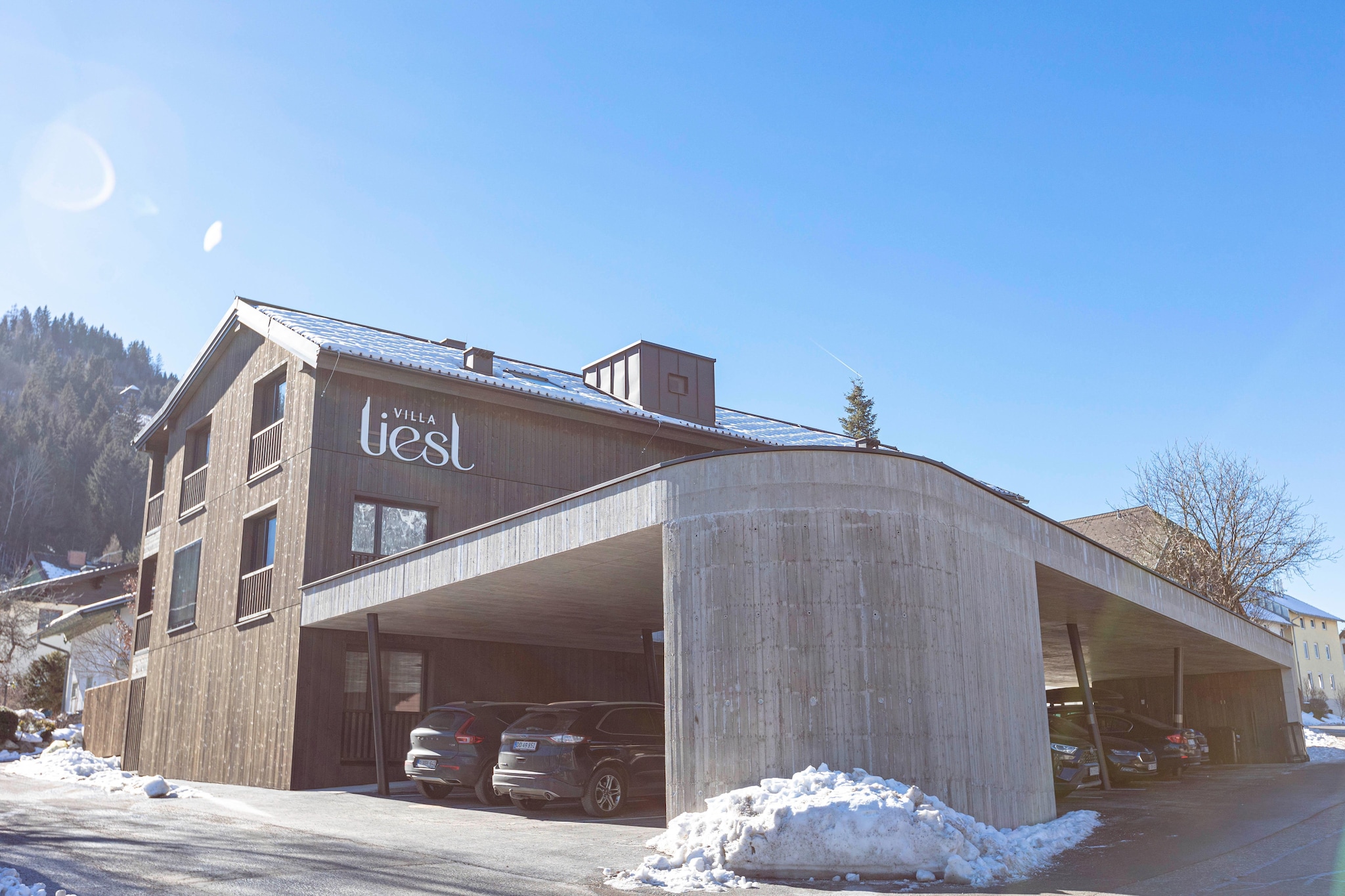 Admire the charm and surroundings in the world of the exclusive Villa Liesl. Surrounded by the majestic Alpine peaks of the Schladming-Dachstein region, your top-class holiday apartment awaits you. Featuring wonderfully designed bedrooms, kitchenette, bathroom, and ski-storage, this apartment offers everything you need for a fantastic stay! After a day of exploring the breathtaking landscapes, unwind in your private sauna, indulging in relaxation like never before.  

Located in Haus im Ennstal, youâ€™re just minutes away from stunning hiking trails, charming shops, and delicious dining options. Your stay includes the Schladming-Dachstein Card, granting you access to hundreds of adventures in the region for free or at significantly reduced prices. Enjoy summer hikes, winter skiing, and local attractions, ensuring endless fun for the entire family. 

The holiday apartment boasts a fully equipped kitchen, perfect for preparing delicious meals, while the spacious outdoor sauna offers a serene escape. Additional amenities include covered parking, a dedicated bicycle parking area with electric charging stations, and a ski cellar complete with a ski boot dryer for winter sports enthusiasts. End the day with a cup of coffee or drinks on the balcony in the bedroom.  

Experience the ultimate blend of comfort and adventure by booking this amazing apartment!