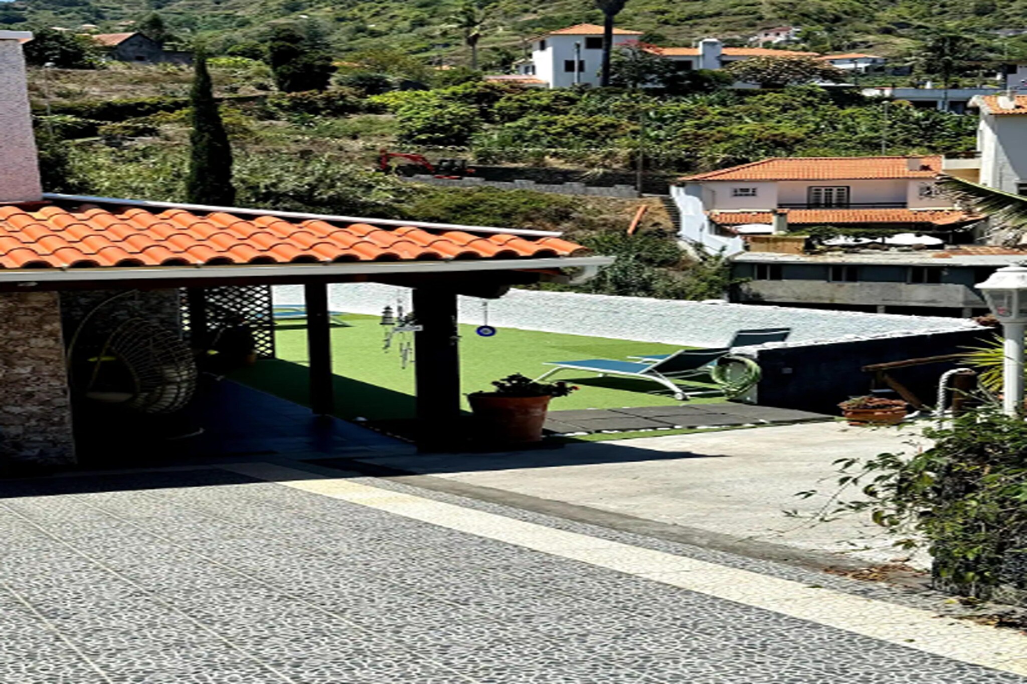 Exterior Summer