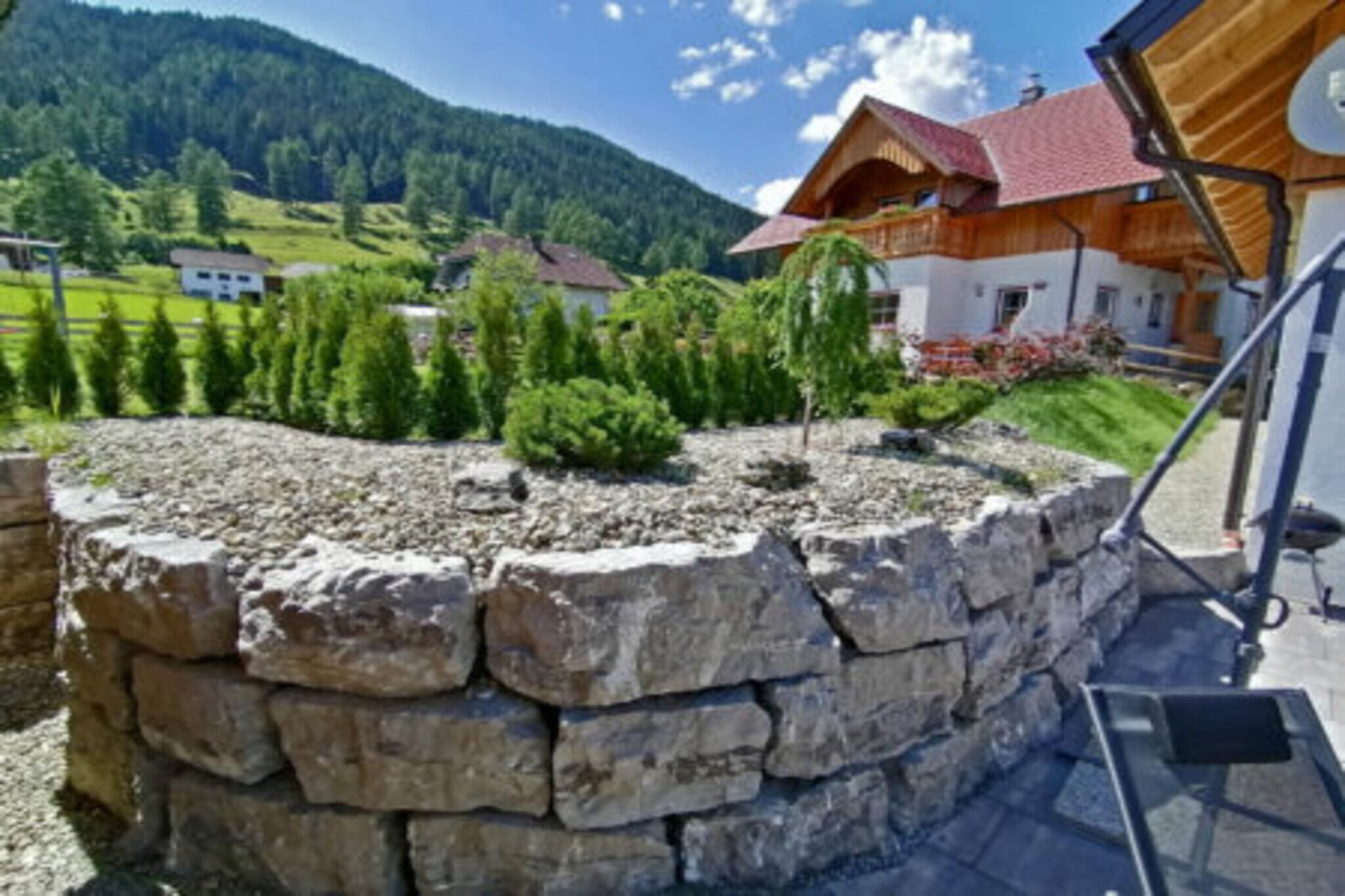 Ferienhaus Weißpriach-Buitenkant zomer