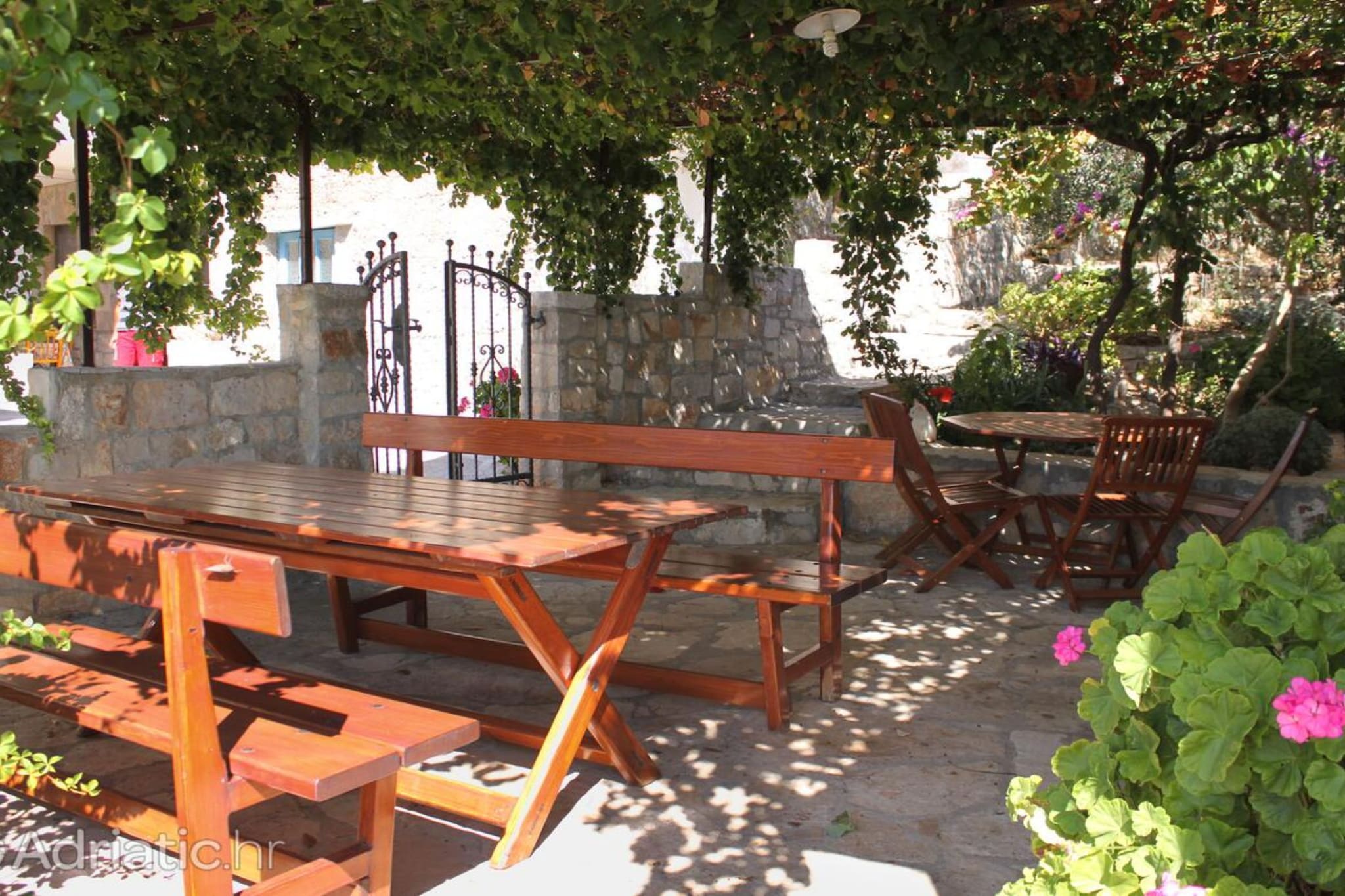 Four Bedroom Holiday Home-Terrasse
