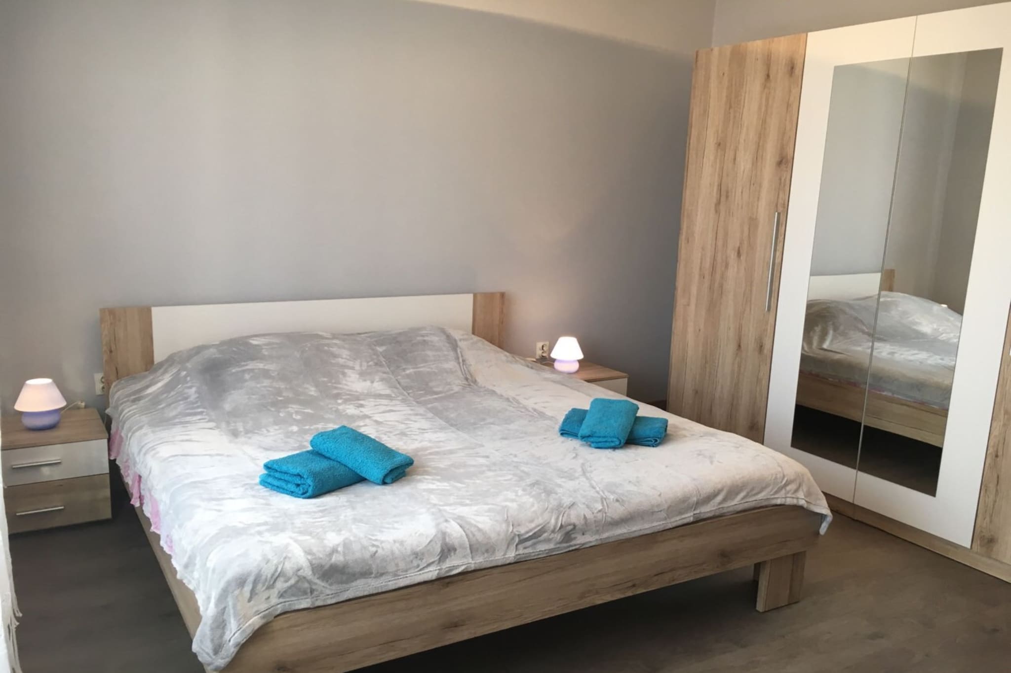 Stylish Apartment Icici - Three Bedroom Apartment with Terrace-Schlafzimmer