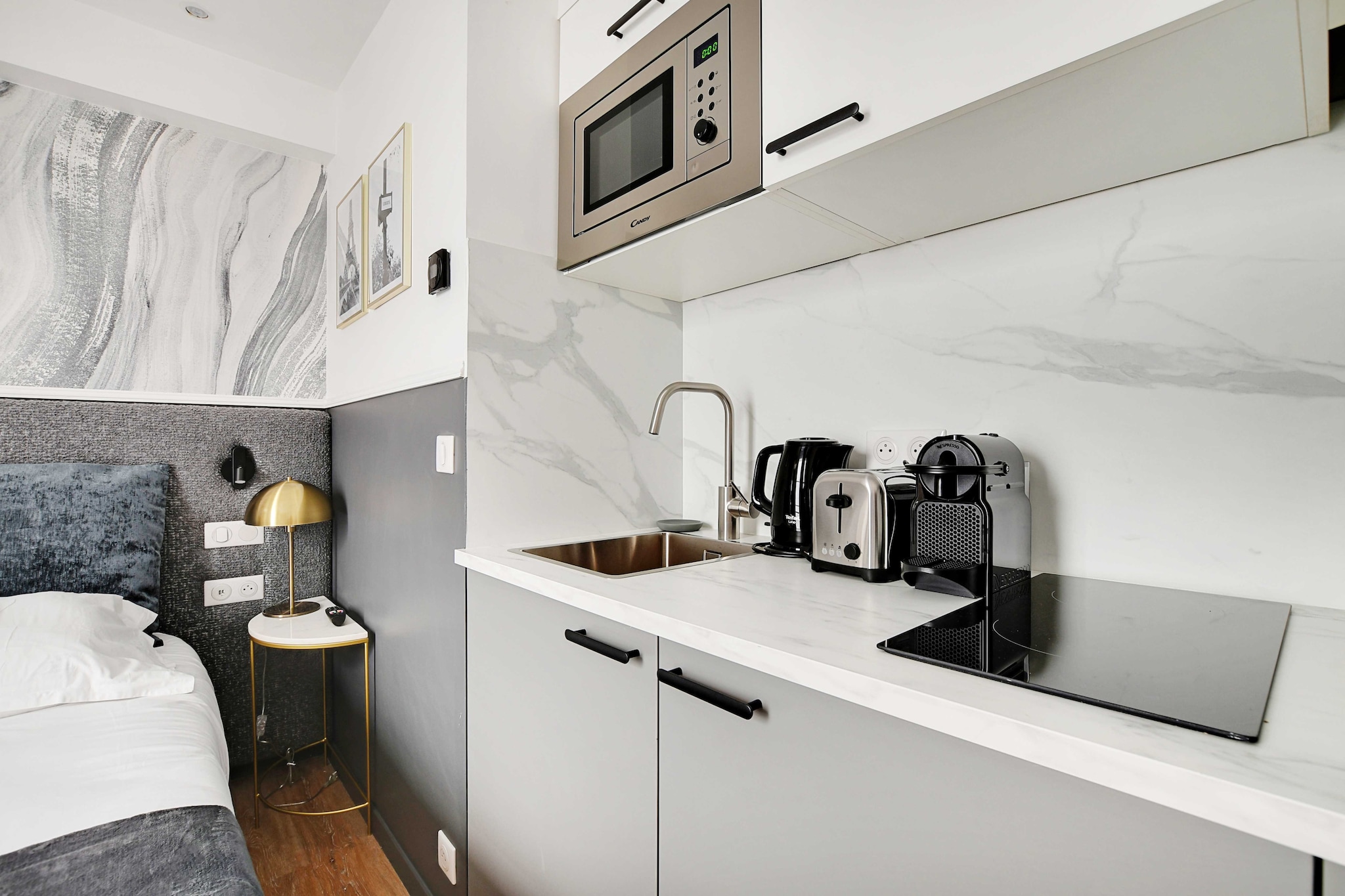 Welcome to our residence in the 18th arrondissement of Paris, close to SacrÃ©-CÅ“ur and Montmartre, a 15-minute walk away! Our apartments and studios are all air-conditioned and equipped with all amenities. They're the perfect option for a convenient, comfortable stay. Just 3 minutes from the metro and close to all amenities.