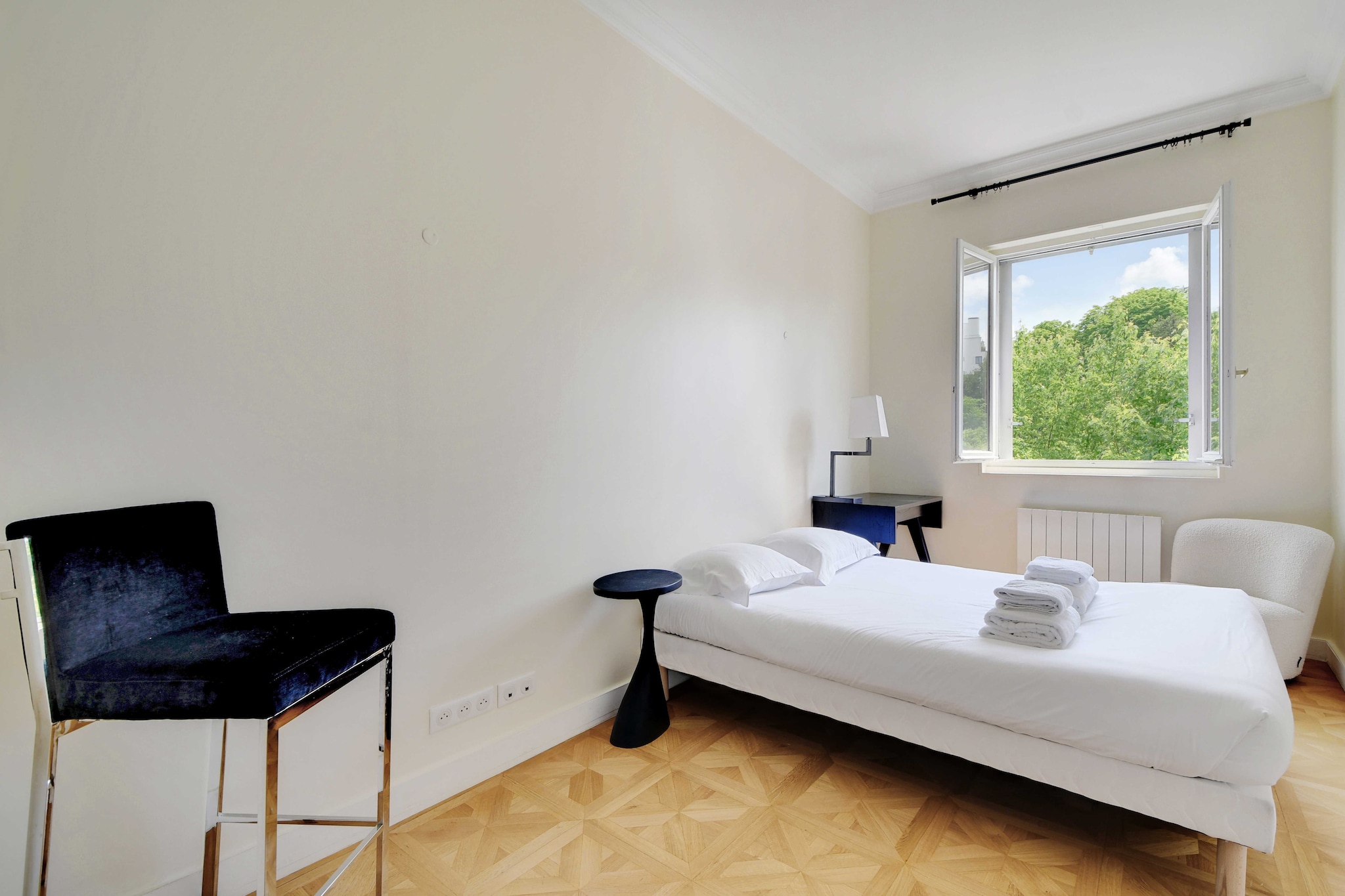 On the 3rd floor: (Kitchen(dining table, stove, hob, electric kettle, toaster, coffee machine(espresso), oven, microwave, fridge, freezer, electric hot plates, dishes and cutlery, Cooking basics, Wine glasses), Living/diningroom(single sofa bed), bedroom(double bed), bedroom(Desk, double bed), bathroom, toilet)\n\nBed Linen, Elevator, Hot Water, Internet Access DSL, Wardrobe, Play area, TV, washing machine, heating, iron, hairdryer, crib(free), Towels/Sheets (Incl.), shampoo, body soap, Essentials, Dedicated workspace, Carbon monoxide detector, Cleaning Disinfection, Downtown, Enhanced cleaning practices, High touch surfaces disinfected, Long term stays allowed