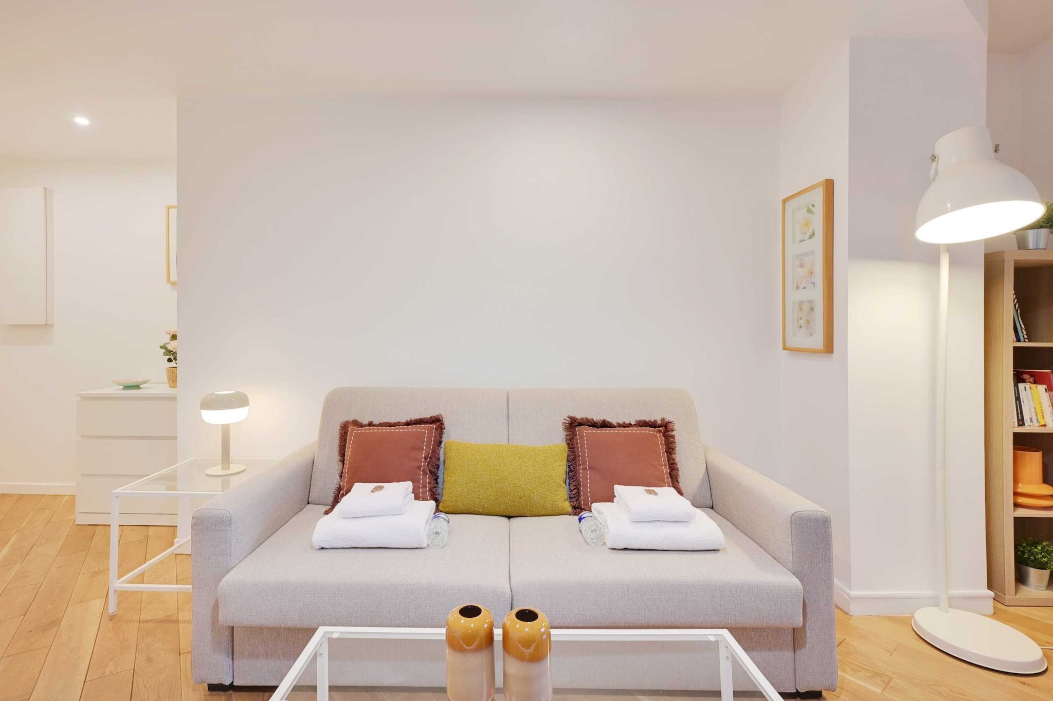 Bright, modern studio for 2P - La Défense