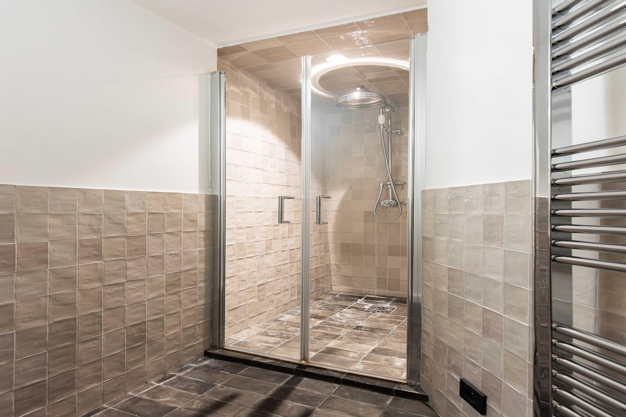 EC-2-COMMINES-Badkamer