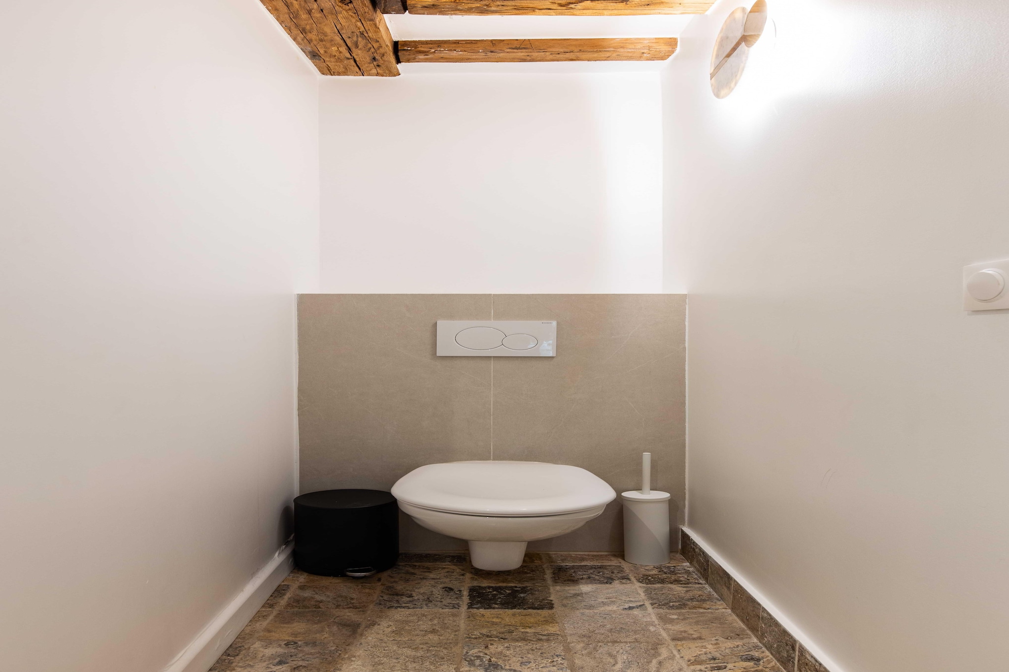 EC-2-COMMINES-Badkamer