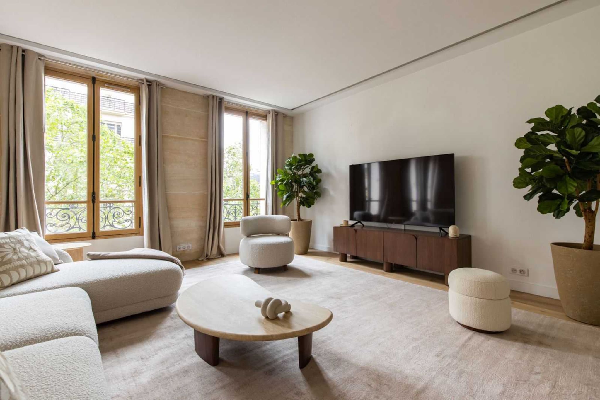 Sublime Apt - 3BD/6P with AC - Victor Hugo/16e