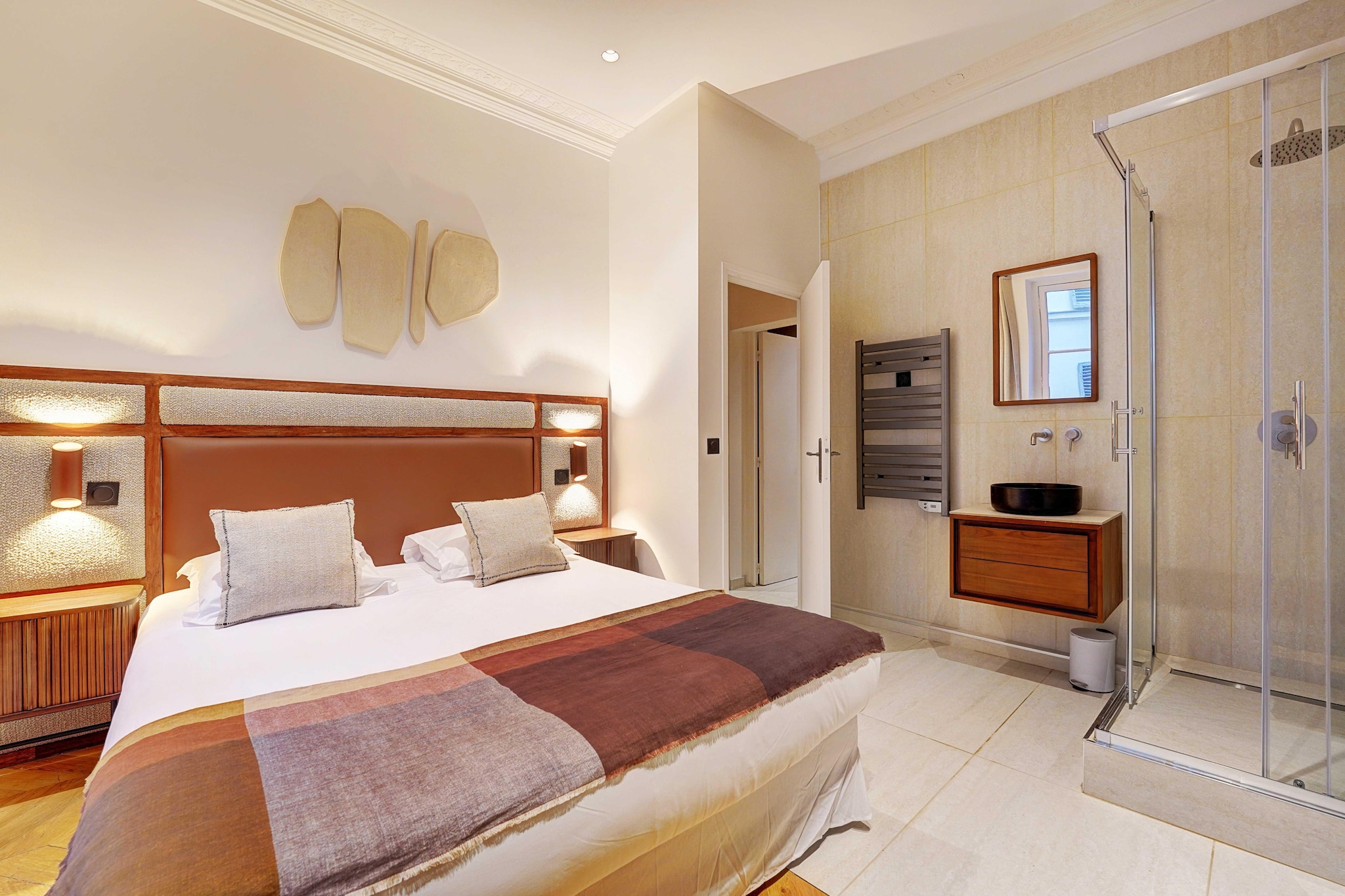 EC-55-ECURIES-Bedroom