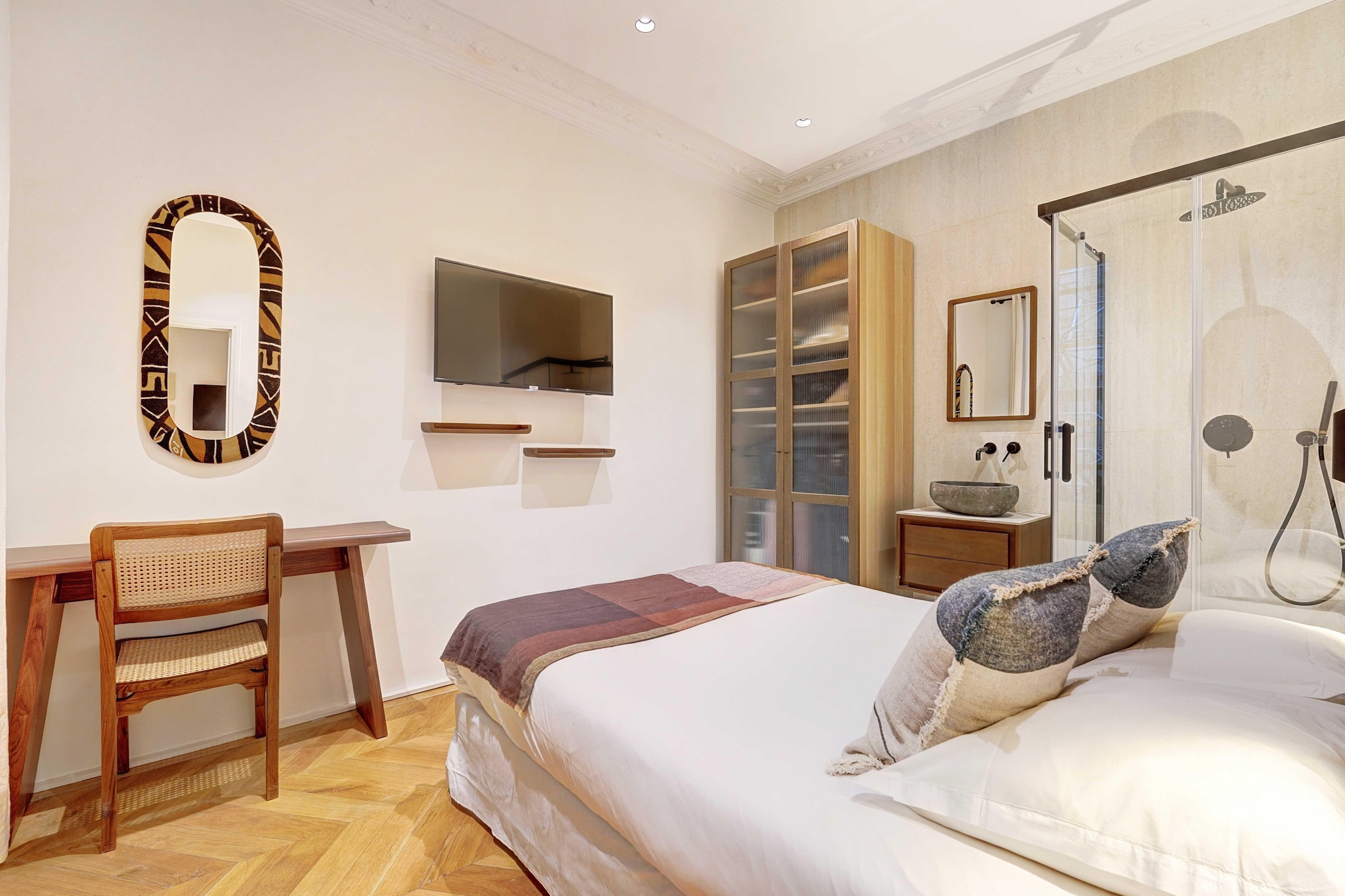 EC-55-ECURIES-Bedroom