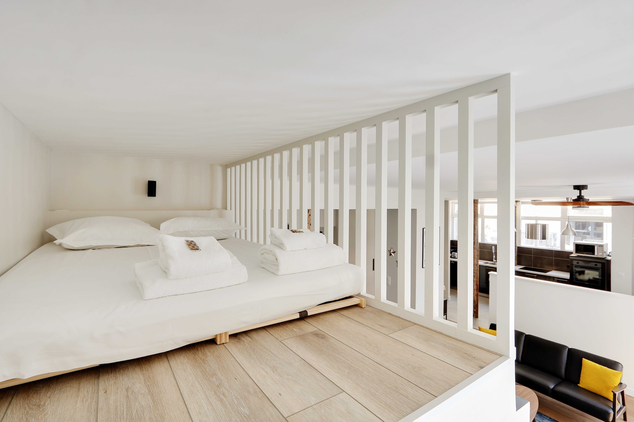 Ground floor: (Living room(double sofa bed, TV), Kitchen(stove, hob, electric kettle, toaster, coffee machine, oven, combination microwave, dishwasher, fridge, freezer, electric hot plates, dishes and cutlery, Cooking basics, Wine glasses), bedroom(double bed, TV, heating), bedroom(bunk bed, heating), bathroom(bath tub, washbasin, toilet, hairdryer), bathroom(shower, washbasin, toilet, hairdryer))\n\nmezzanine: (double bed)\n\nBed Linen, Desk, Hot Water, Internet Access DSL, Wardrobe, First Aid, Play area, washing machine, heating, iron, Towels/Sheets (Incl.), shampoo, Essentials, Dedicated workspace, Carbon monoxide detector, Cleaning Disinfection, Downtown, Enhanced cleaning practices, Extra pillows and blankets, High touch surfaces disinfected, Long term stays allowed, Room-darkening shades, Town