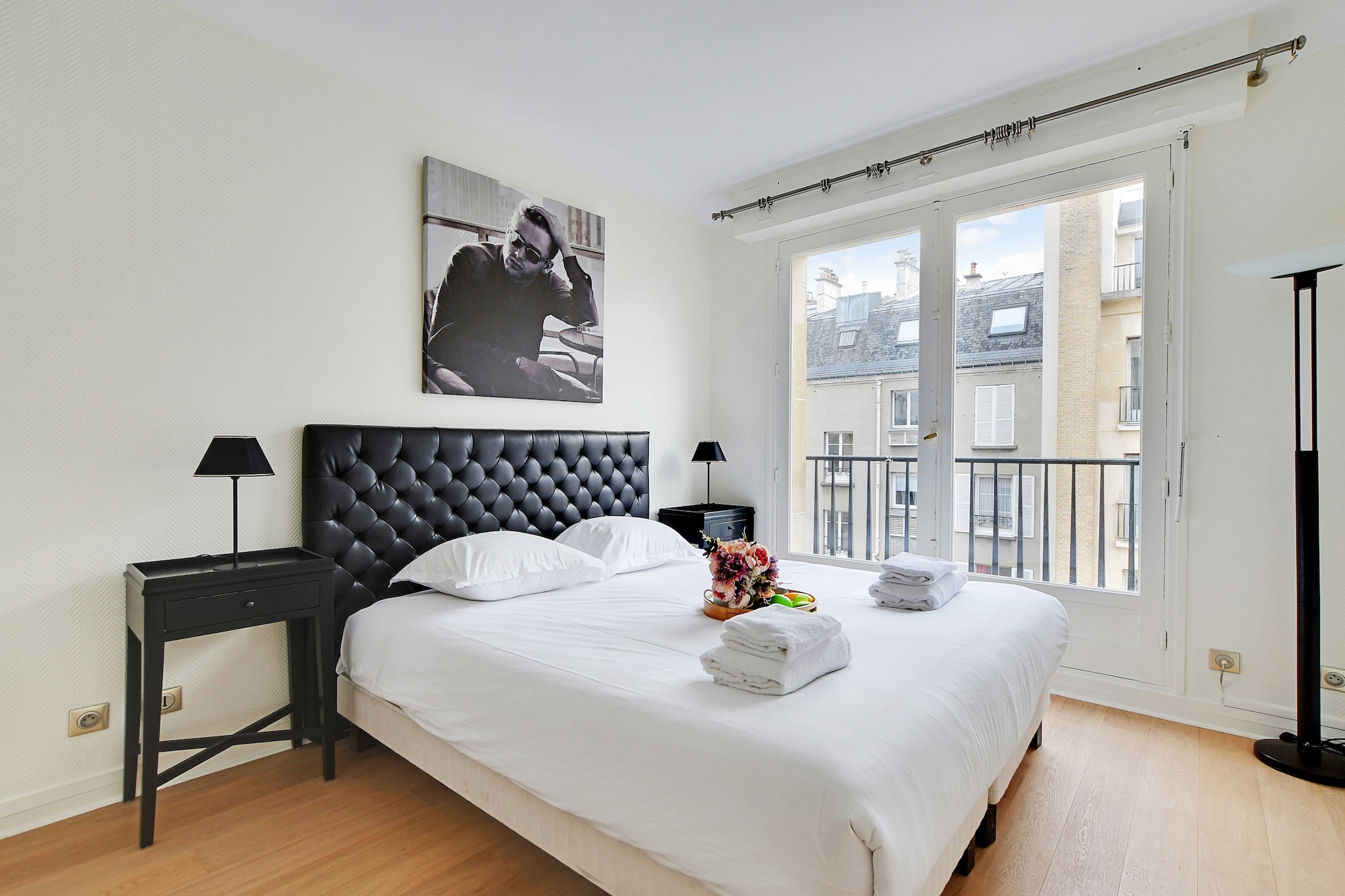 On the 5th floor: (Kitchen(dining table, stove, electric kettle, toaster, coffee machine(espresso), oven, microwave, fridge, electric hot plates, dishes and cutlery, Cooking basics, Wine glasses), Living/diningroom(single sofa bed, single sofa bed, TV), bedroom(Queen Bed), bathroom(Hot Water, bath tub, hairdryer, shampoo), balcony)\n\nBed Linen, Desk, Elevator, Internet Access DSL, Wardrobe, First Aid, TV, heating, iron, crib(free), Towels/Sheets (Incl.), Essentials, Carbon monoxide detector, Cleaning Disinfection, Downtown, Enhanced cleaning practices, High touch surfaces disinfected, Long term stays allowed, Town