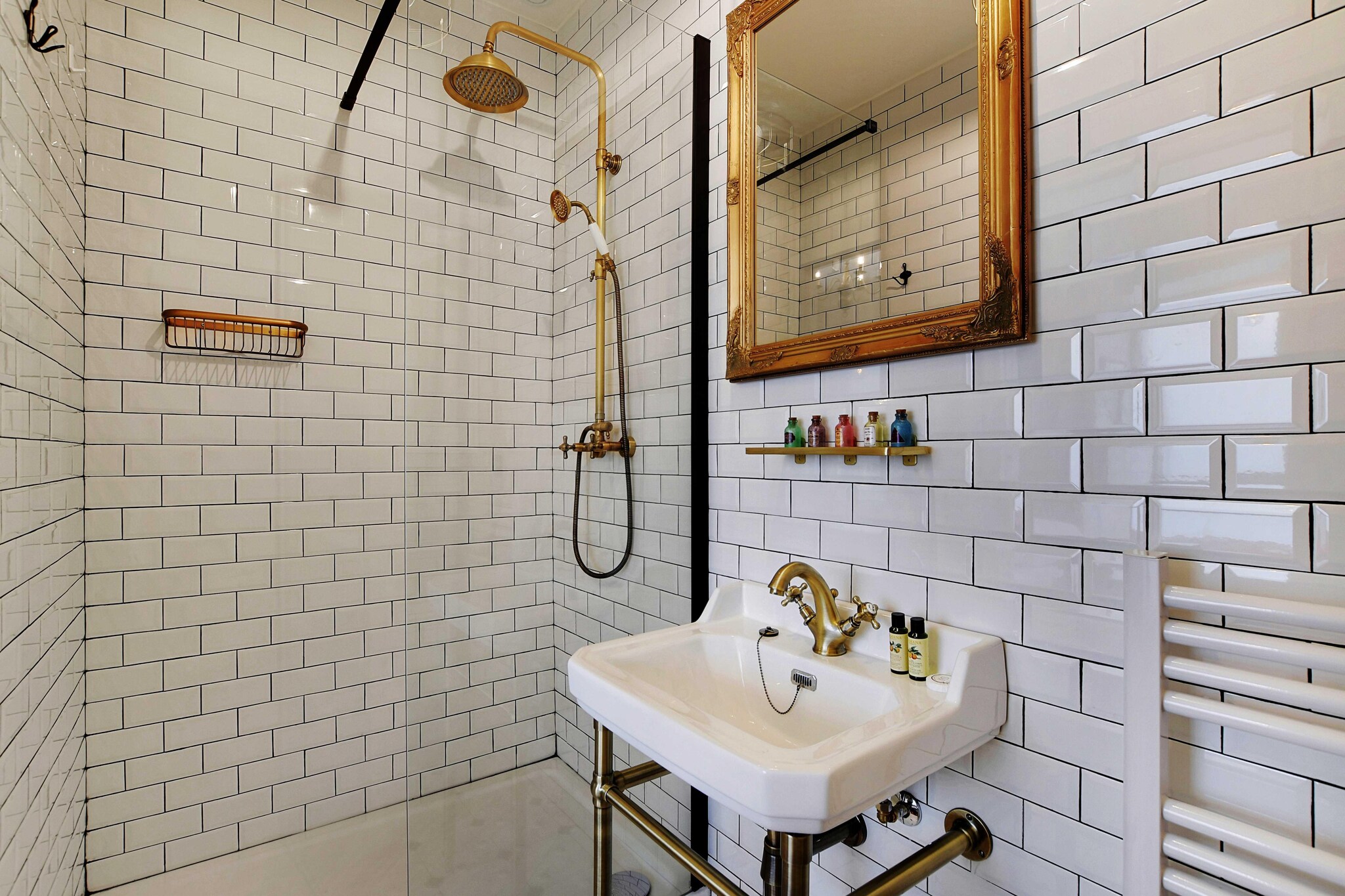 OL-113-MORILLONS-Bathroom