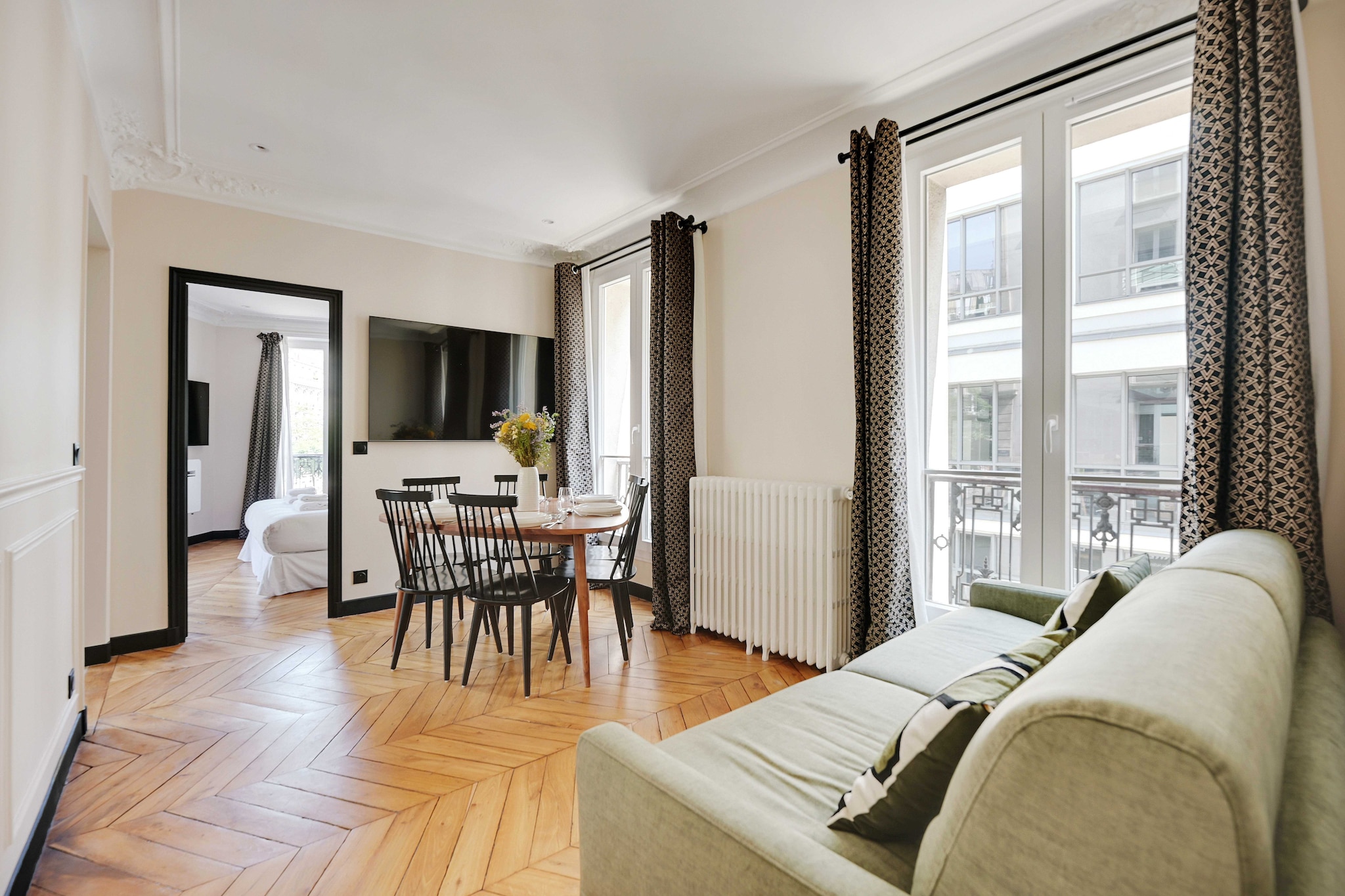 Charming apt - 2BR/6P - Ternes/ Arc de Triomphe