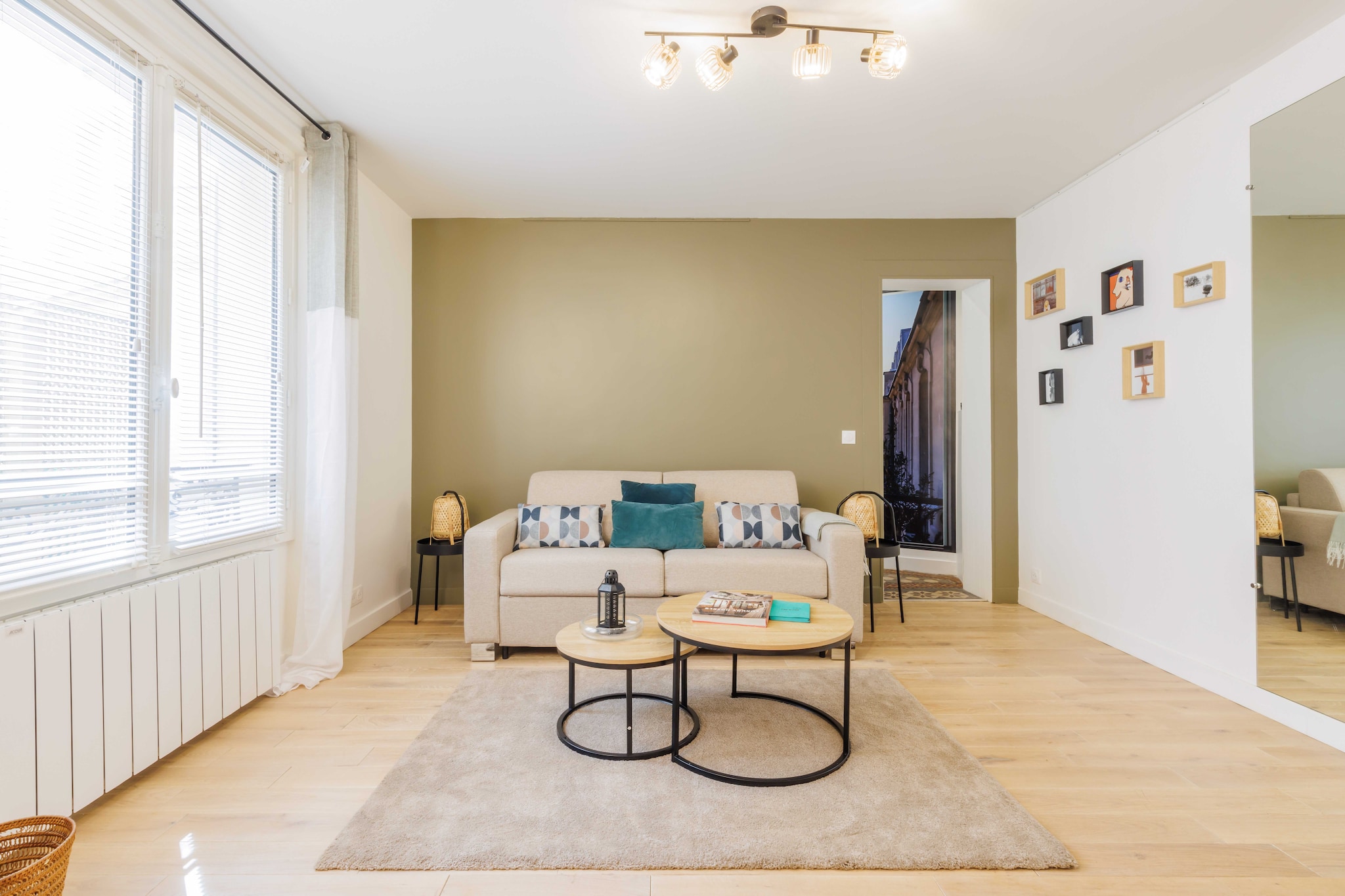 Ground floor: (Kitchen(stove, electric kettle, toaster, coffee machine, microwave, fridge, dishes and cutlery, Cooking basics), Living/bed room(Bed Linen, Desk, Wardrobe, single bed, double sofa bed, TV), bathroom(washing machine, hairdryer, Towels/Sheets (Incl.), shampoo, Essentials))\n\nHot Water, Internet Access DSL, First Aid, Play area, heating, iron, Dedicated workspace, Carbon monoxide detector, Cleaning Disinfection, Downtown, Enhanced cleaning practices, High touch surfaces disinfected, Long term stays allowed, Town