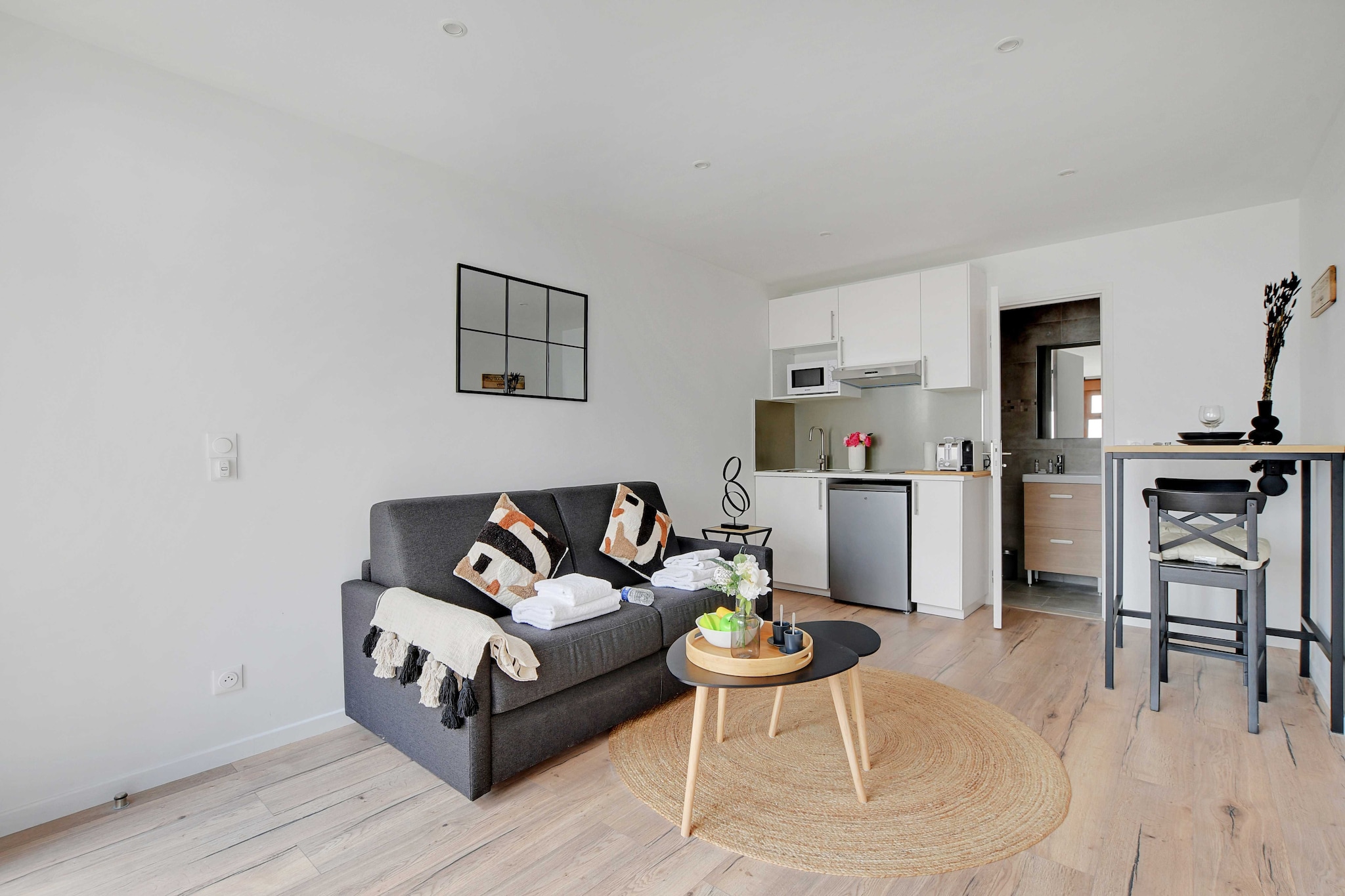 Charming Studio 2P- Next Paris