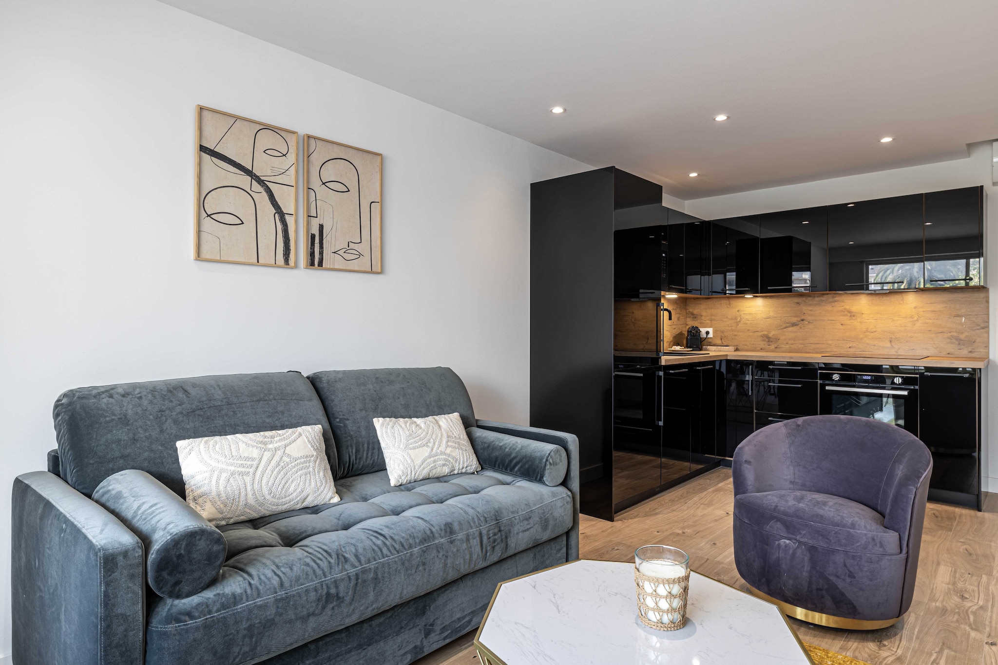 Magnificent 3room apartment  quiet balcony